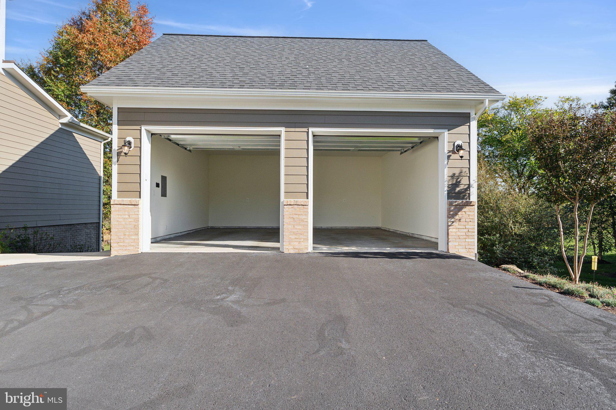 BLACK OAK RIDGE - Residential