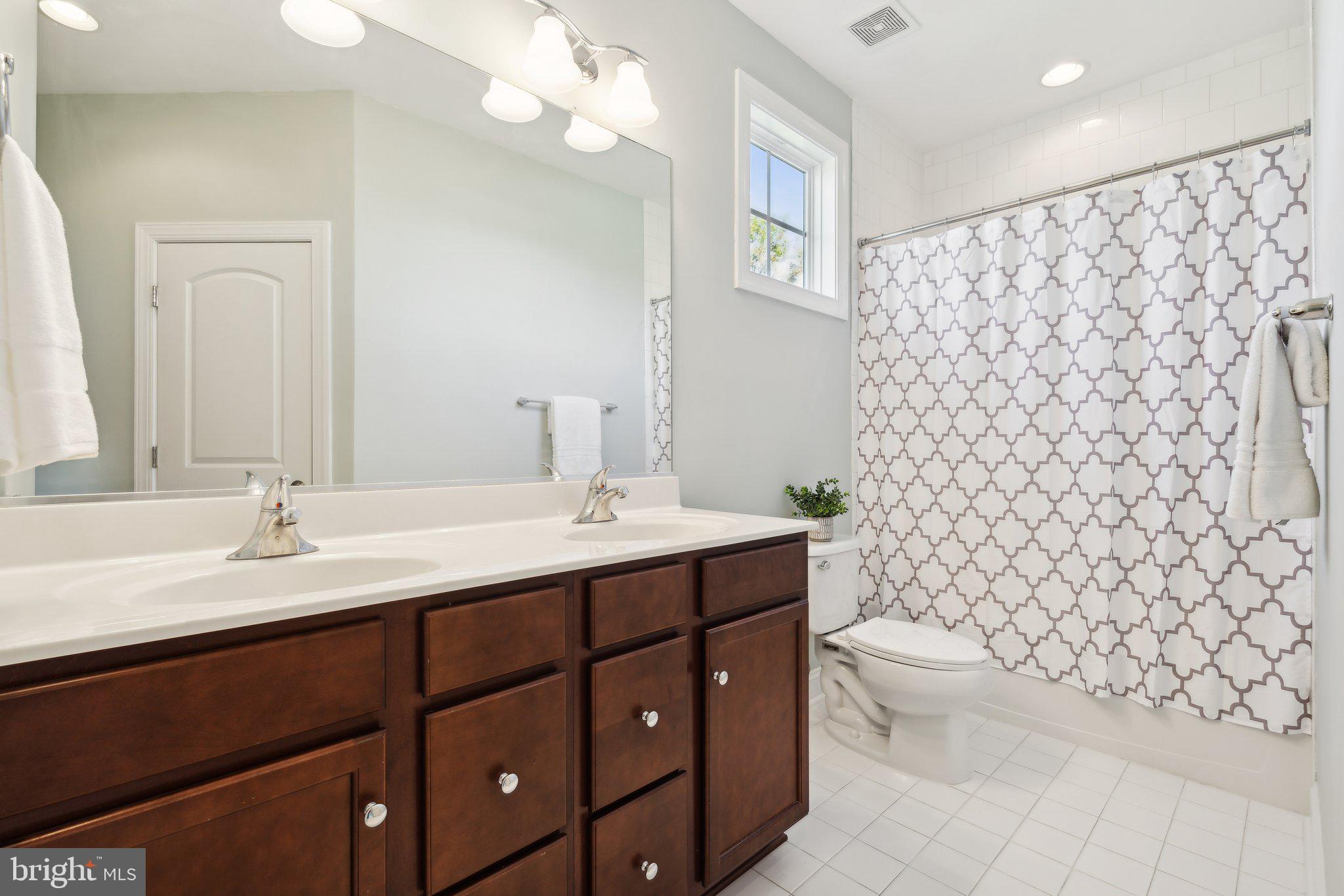 BLACK OAK RIDGE - Residential