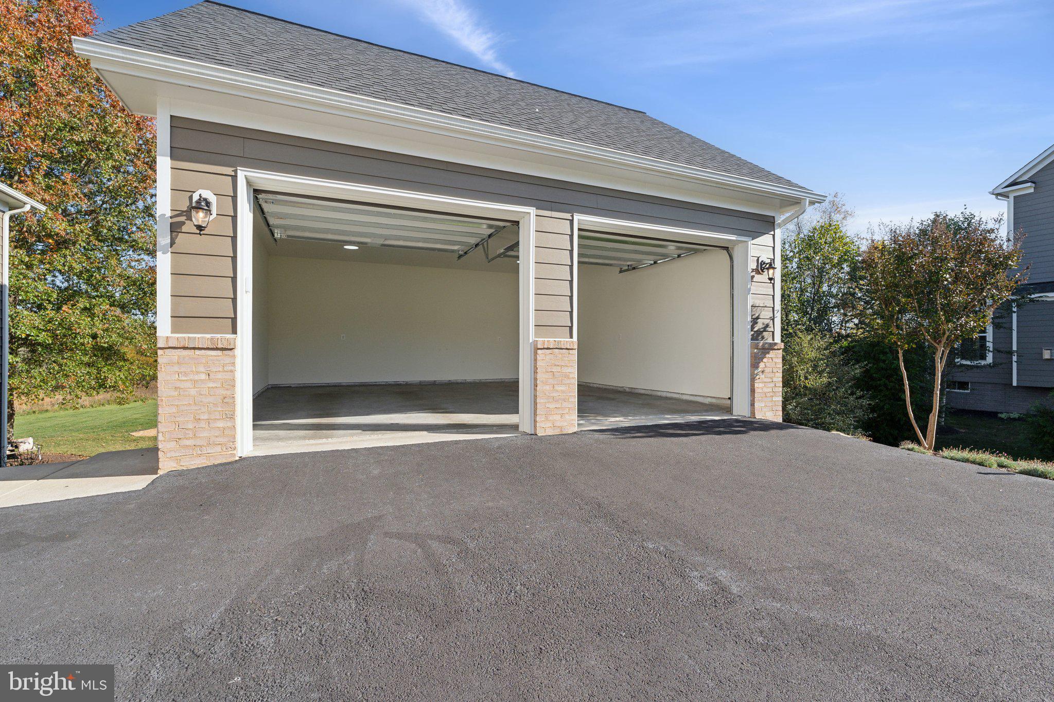 BLACK OAK RIDGE - Residential