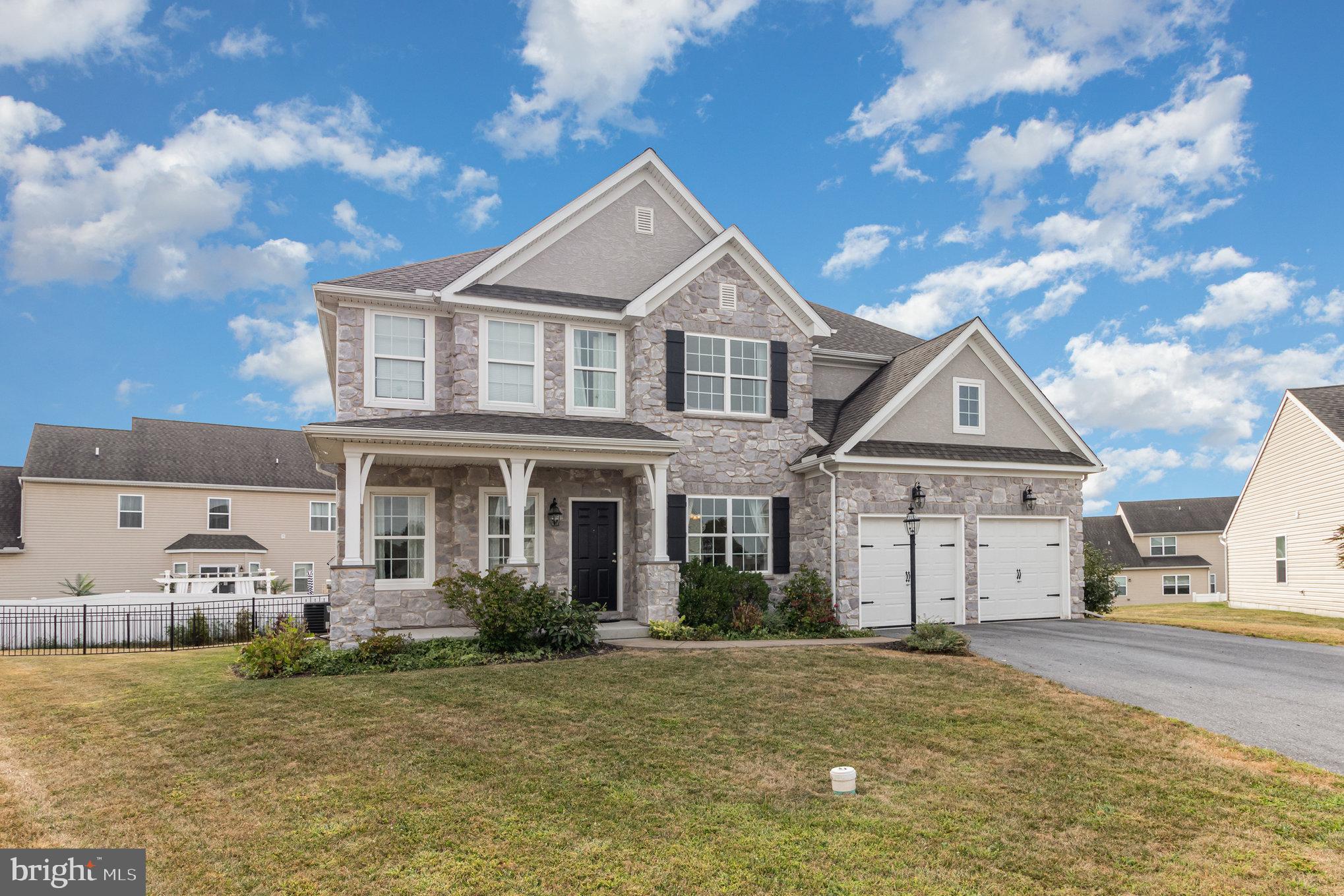 1808 CAMEO COURT