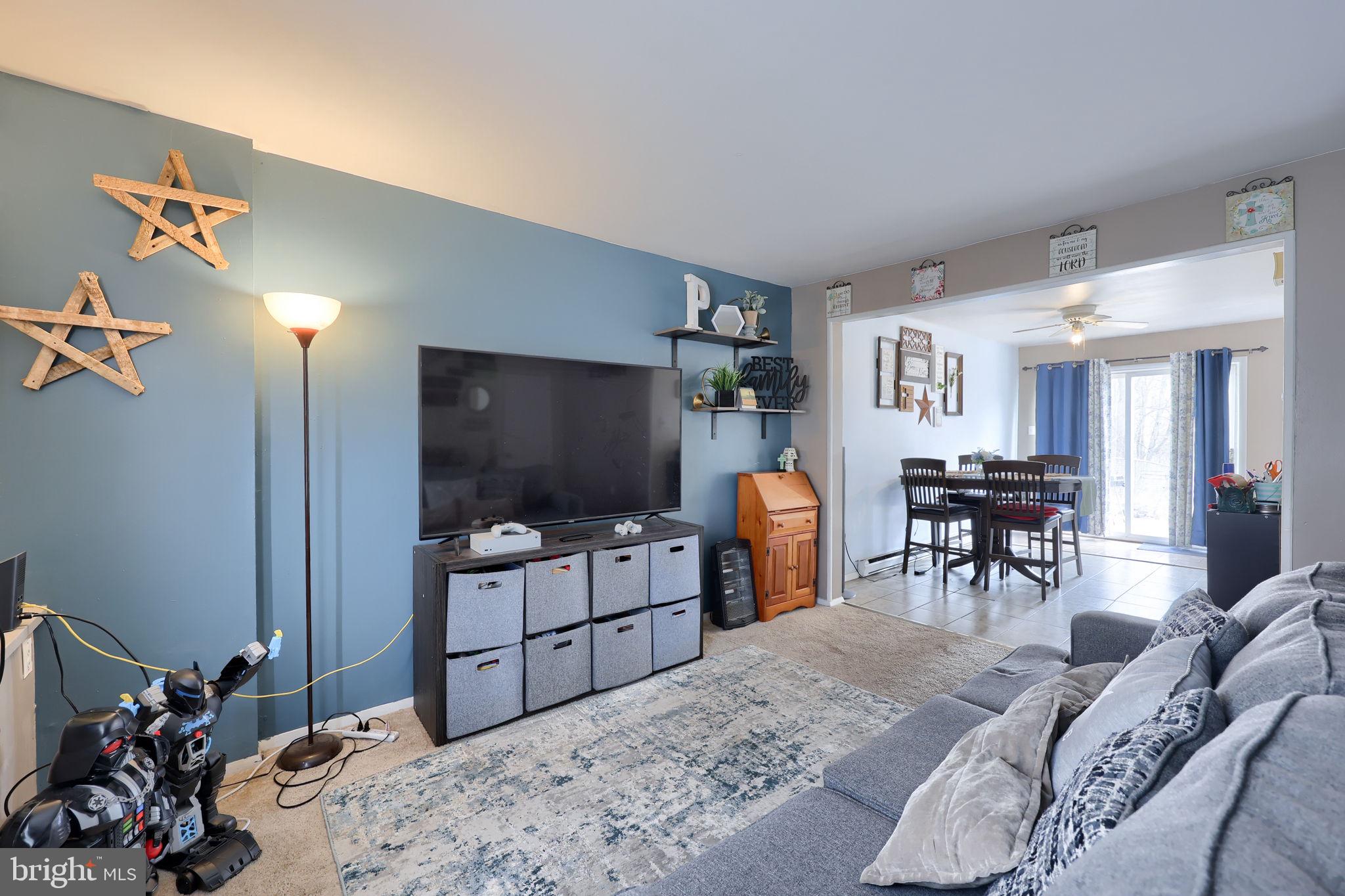 VALLEY GREEN VILLAGE - Residential