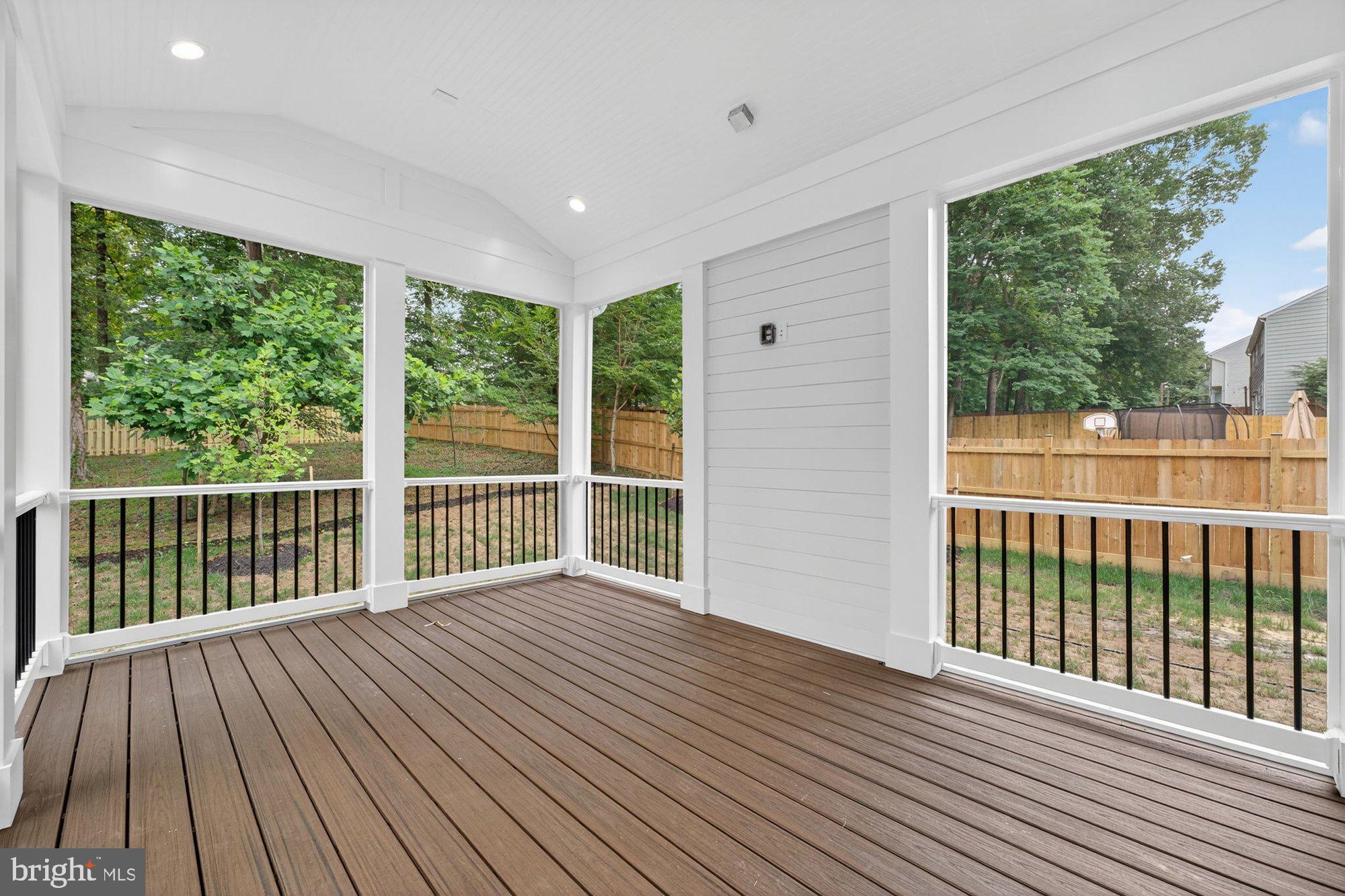 MANTUA - Residential