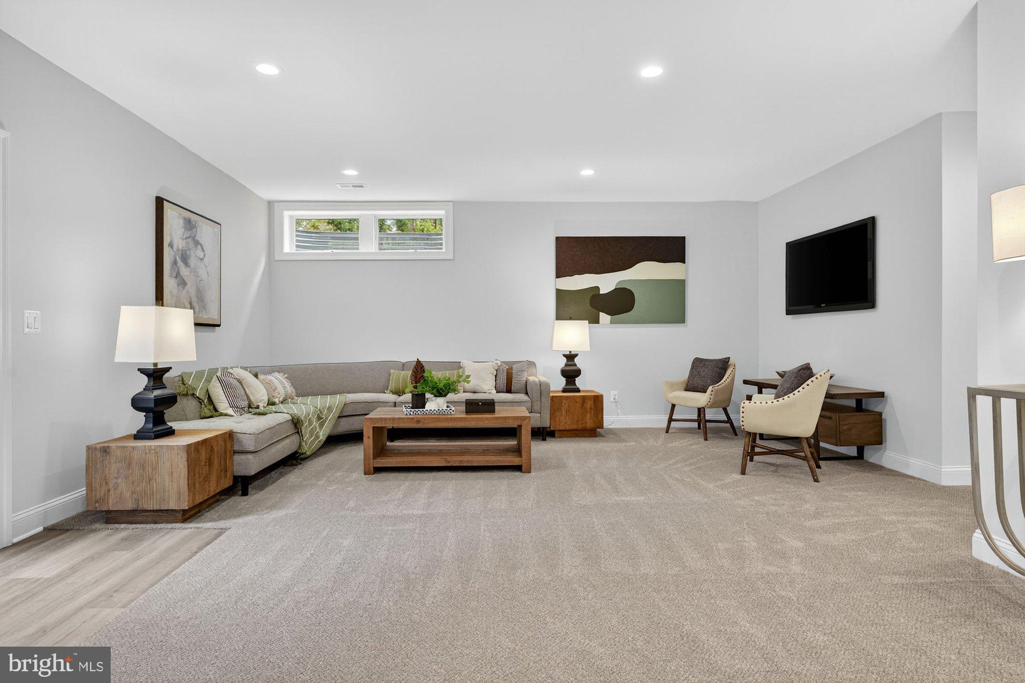 MANTUA - Residential