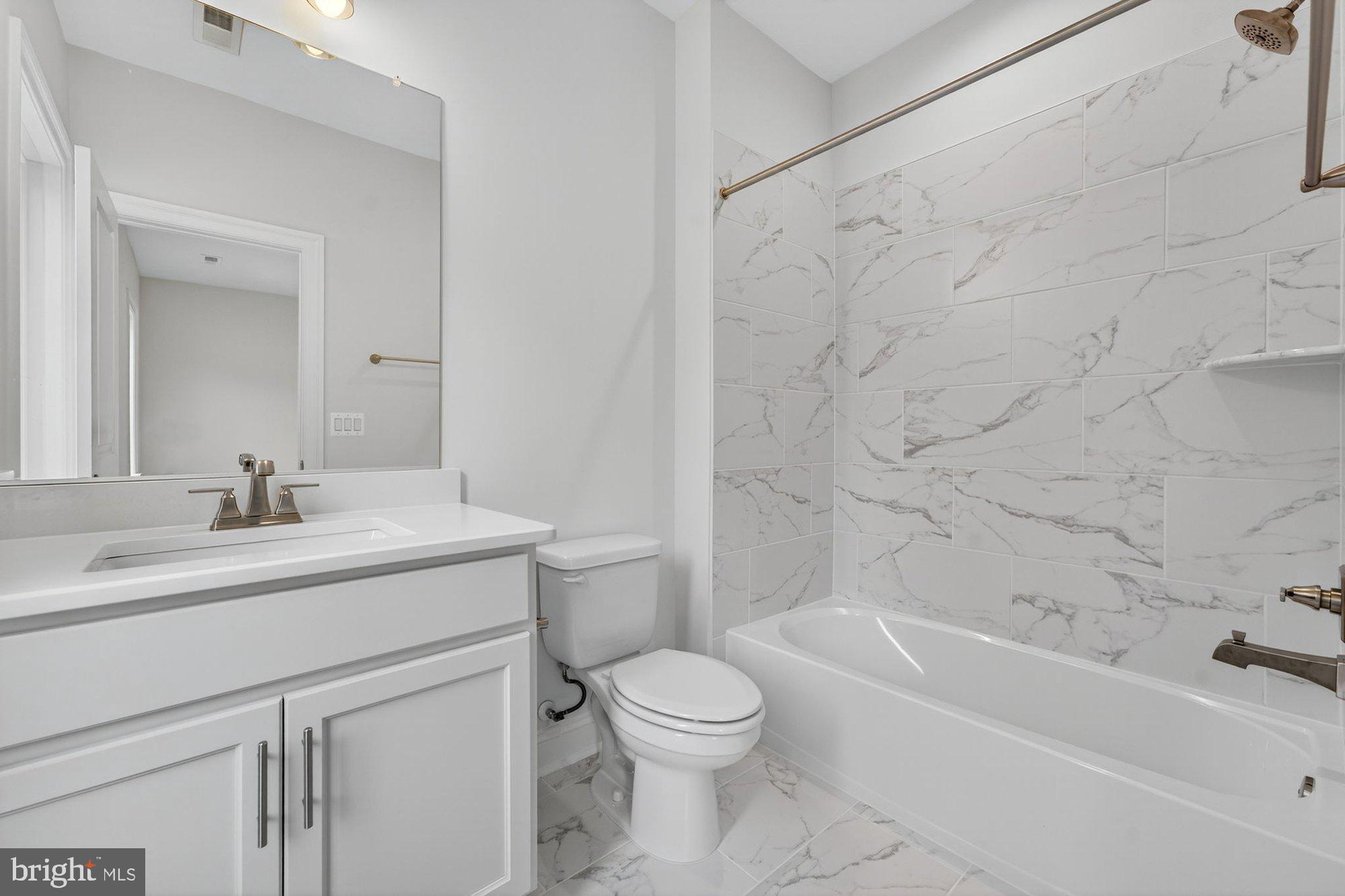 MANTUA - Residential