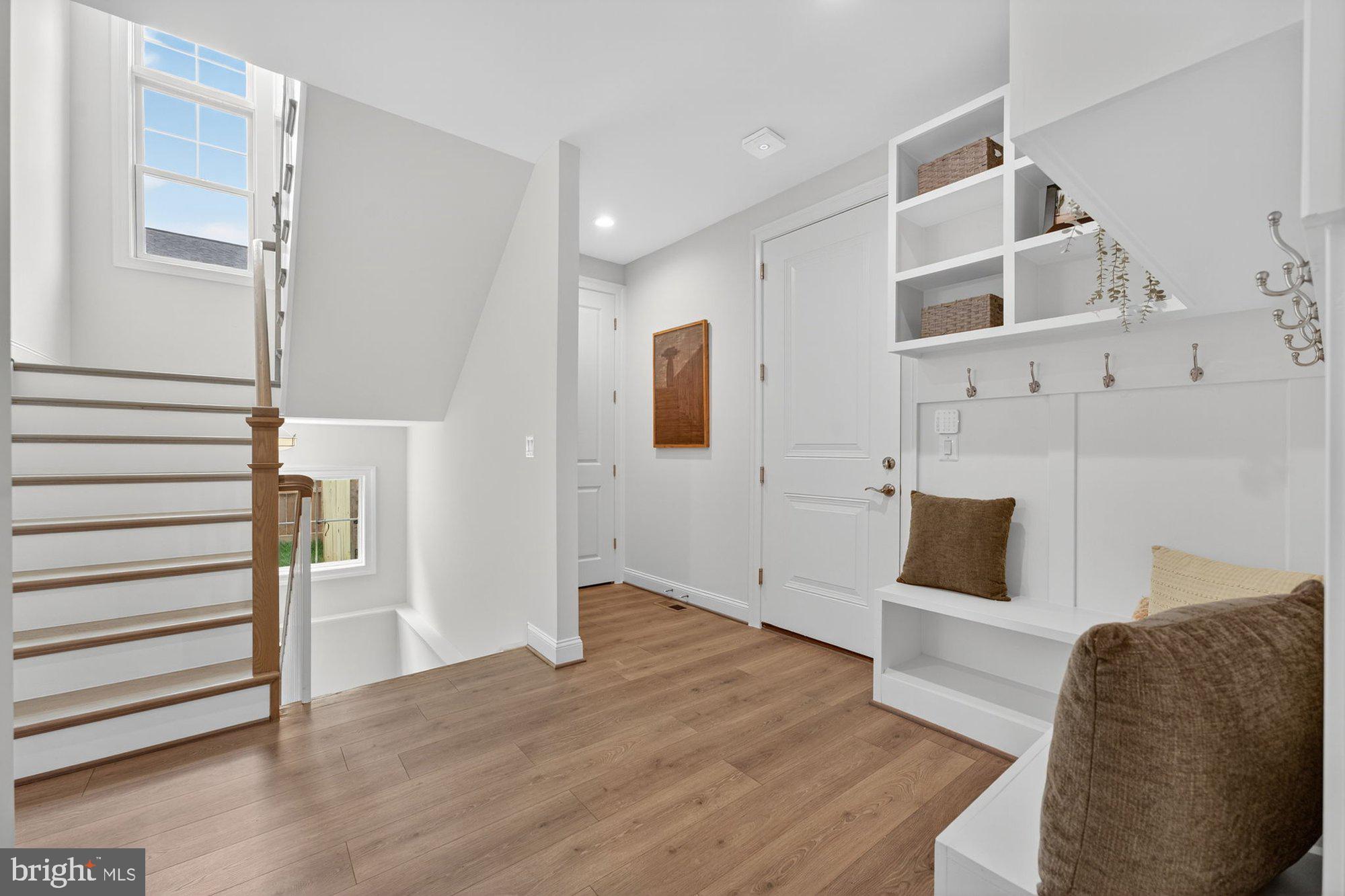 MANTUA - Residential