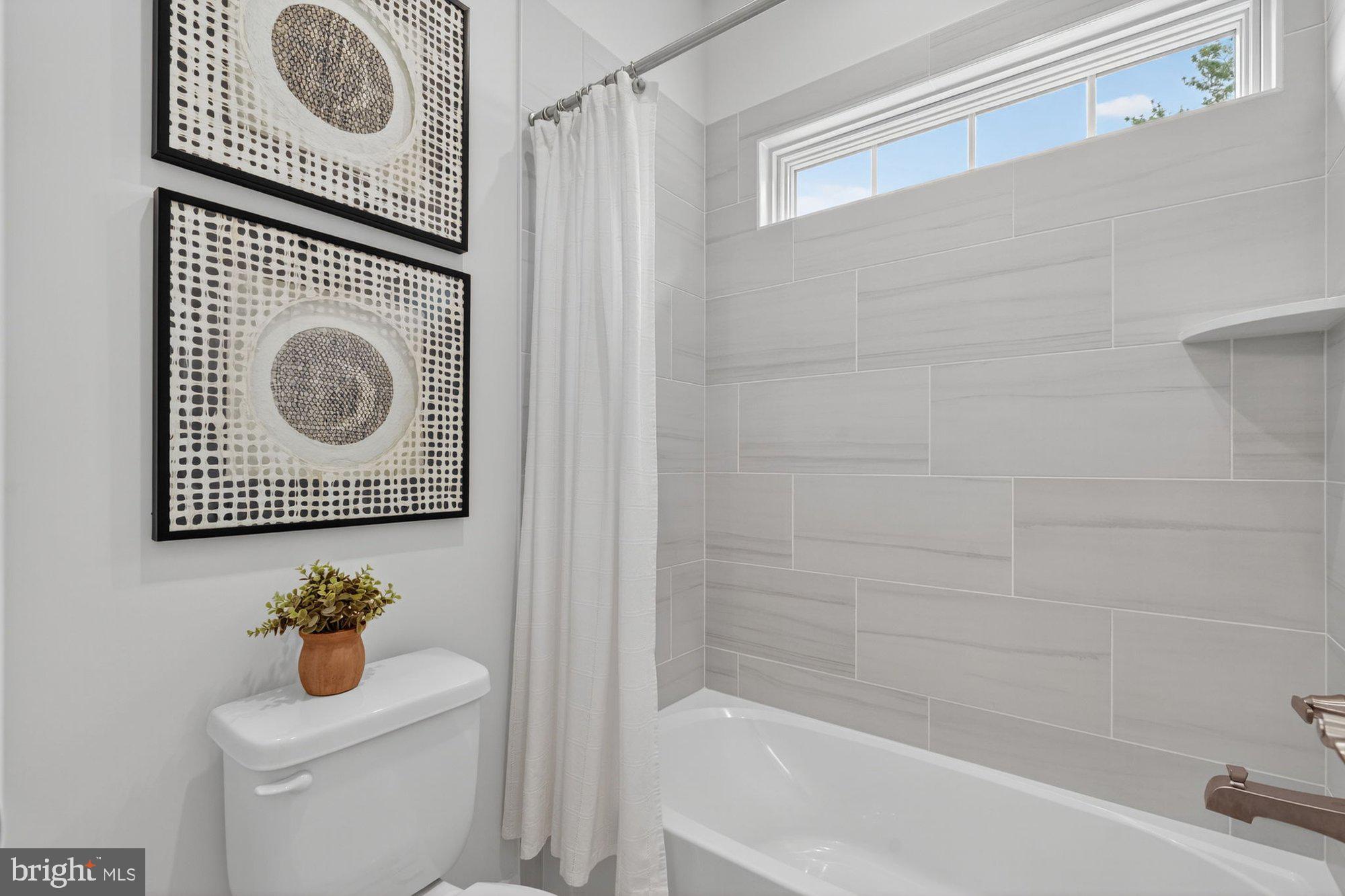 MANTUA - Residential