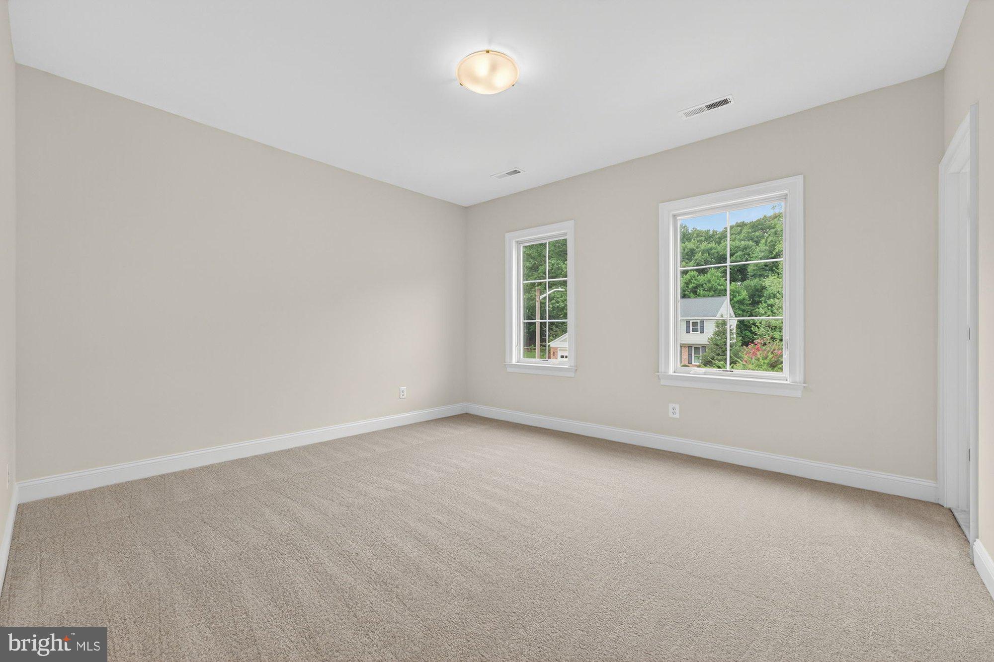 MANTUA - Residential