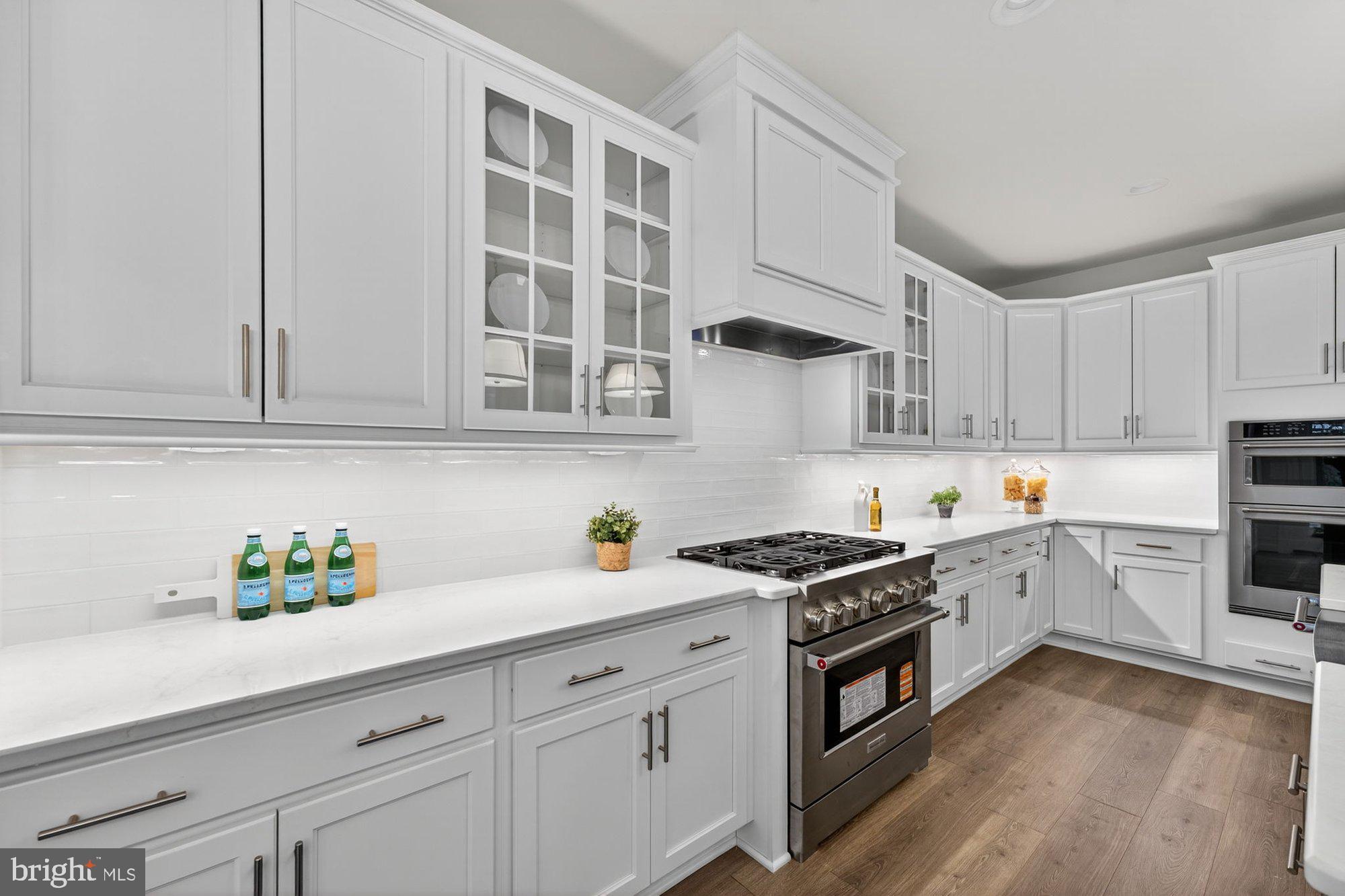 MANTUA - Residential