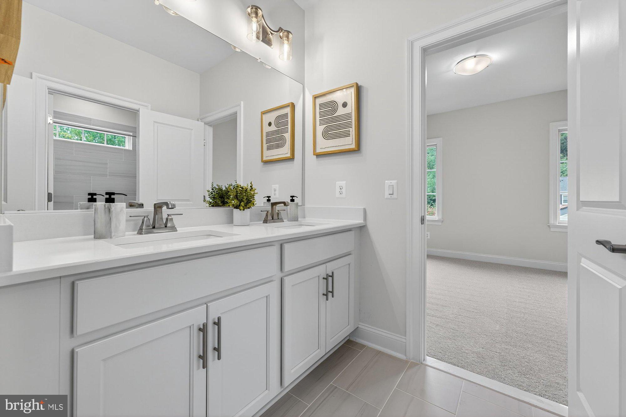 MANTUA - Residential