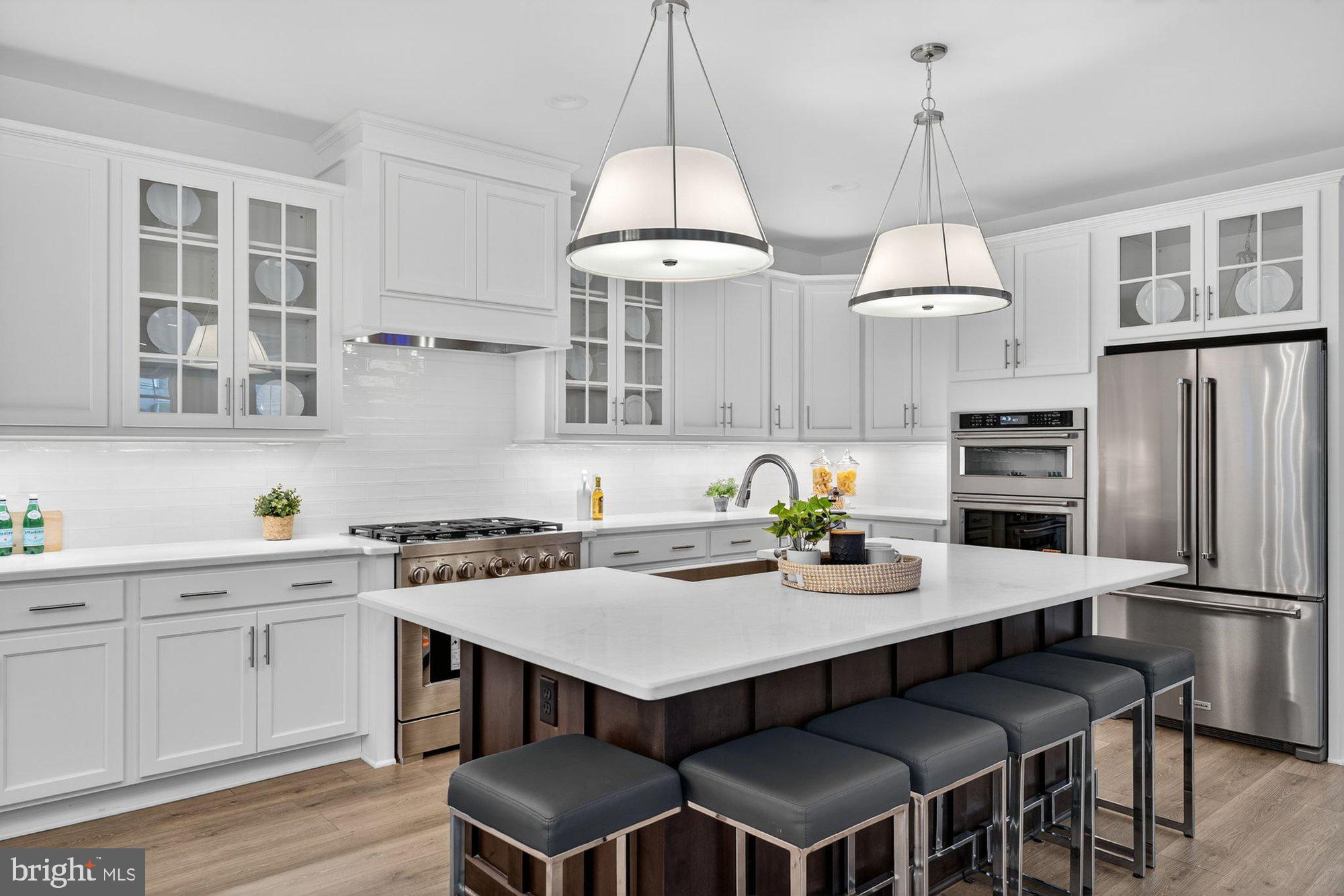 MANTUA - Residential