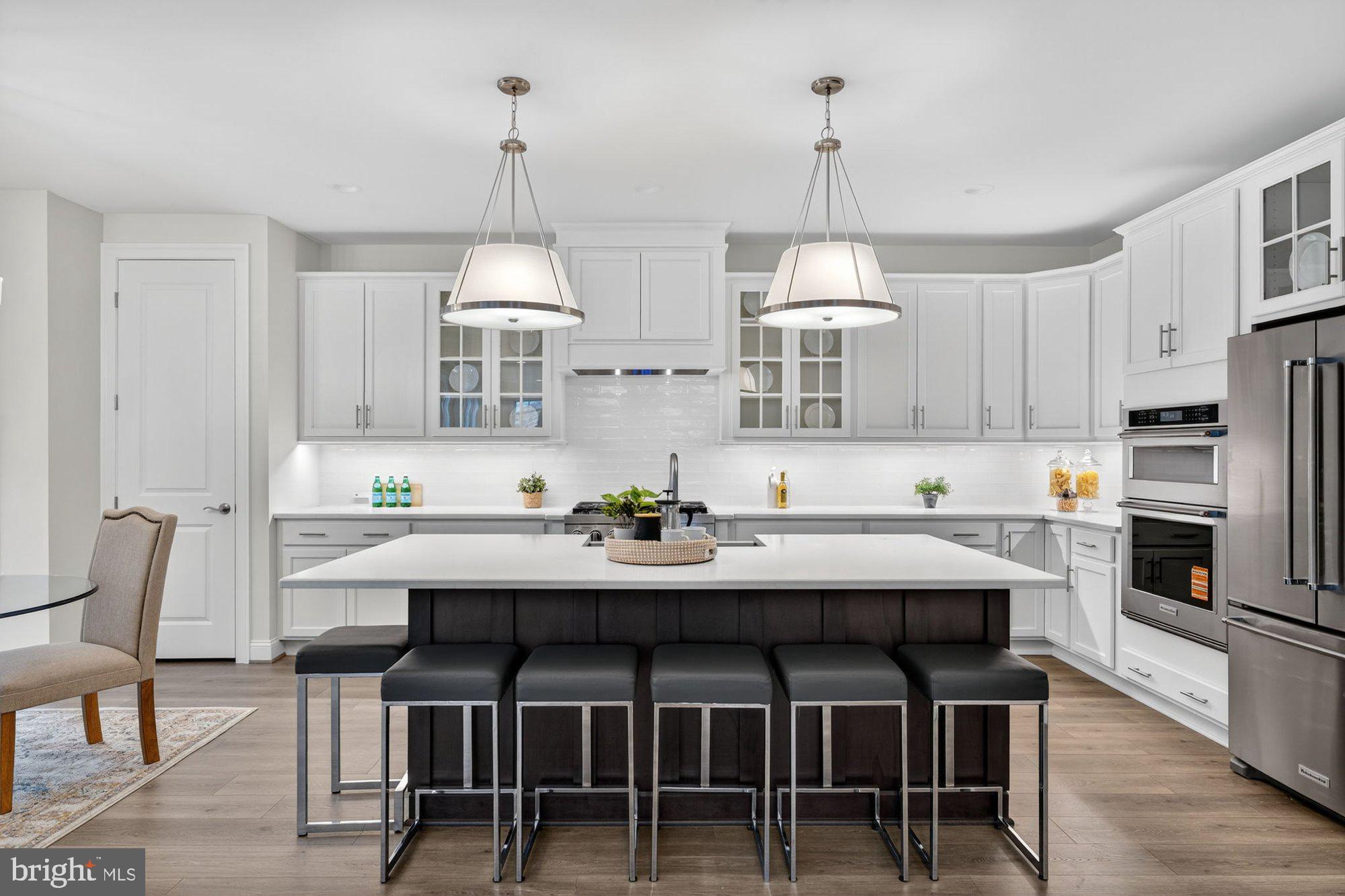 MANTUA - Residential