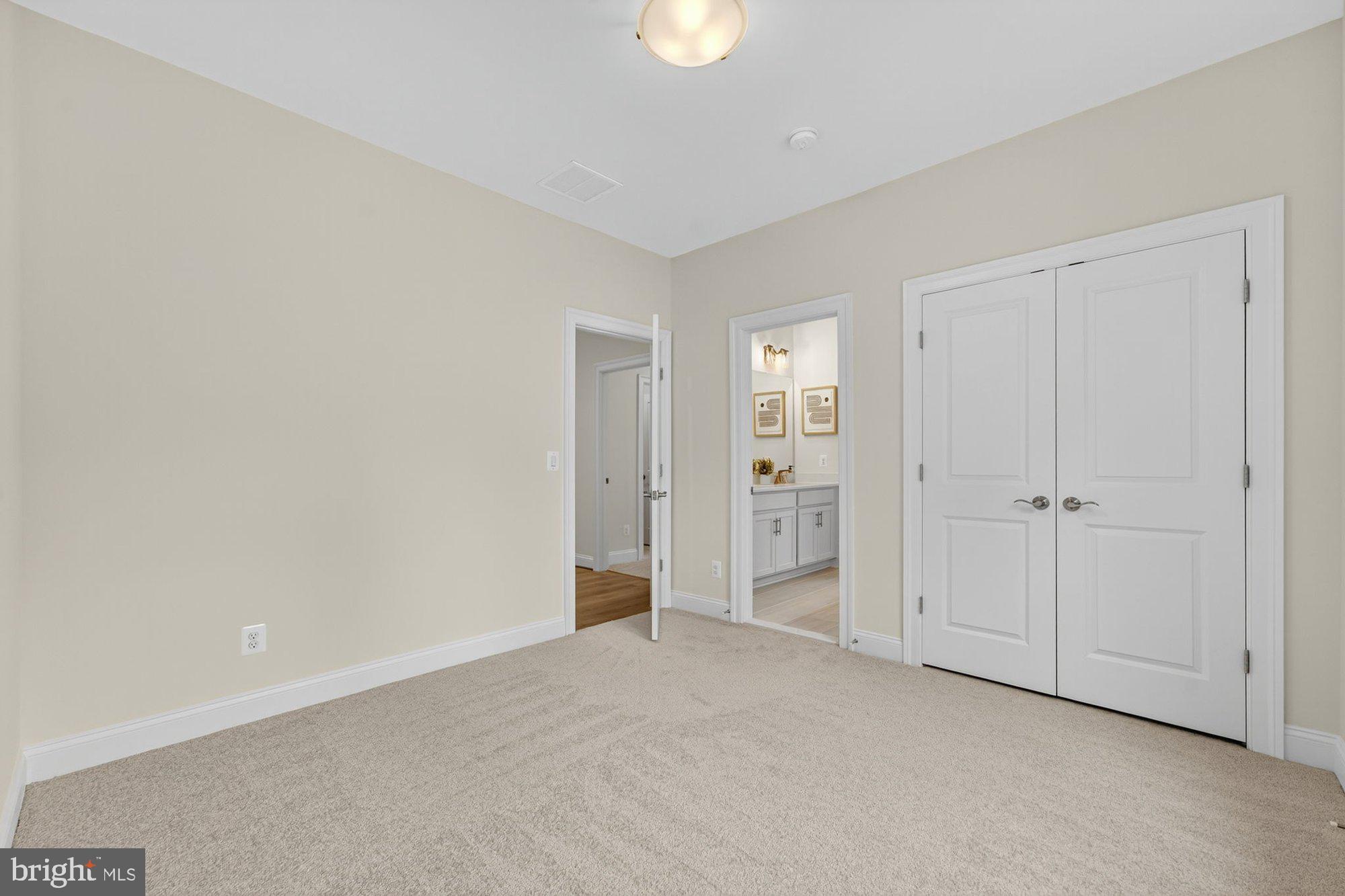 MANTUA - Residential