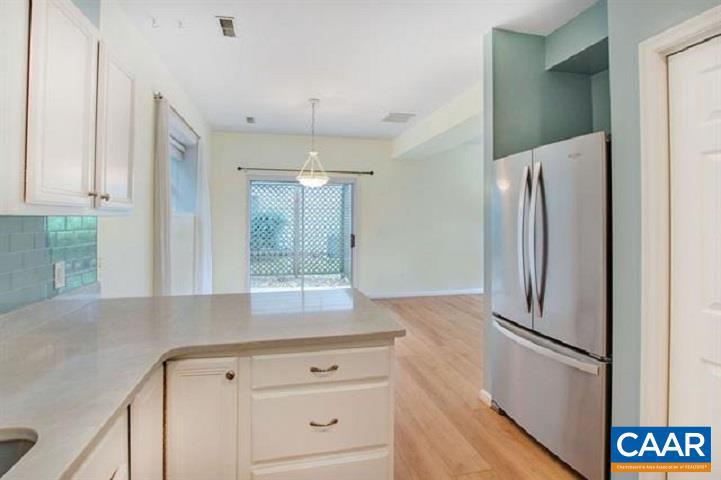 LOCUST MEADOWS - Residential Lease