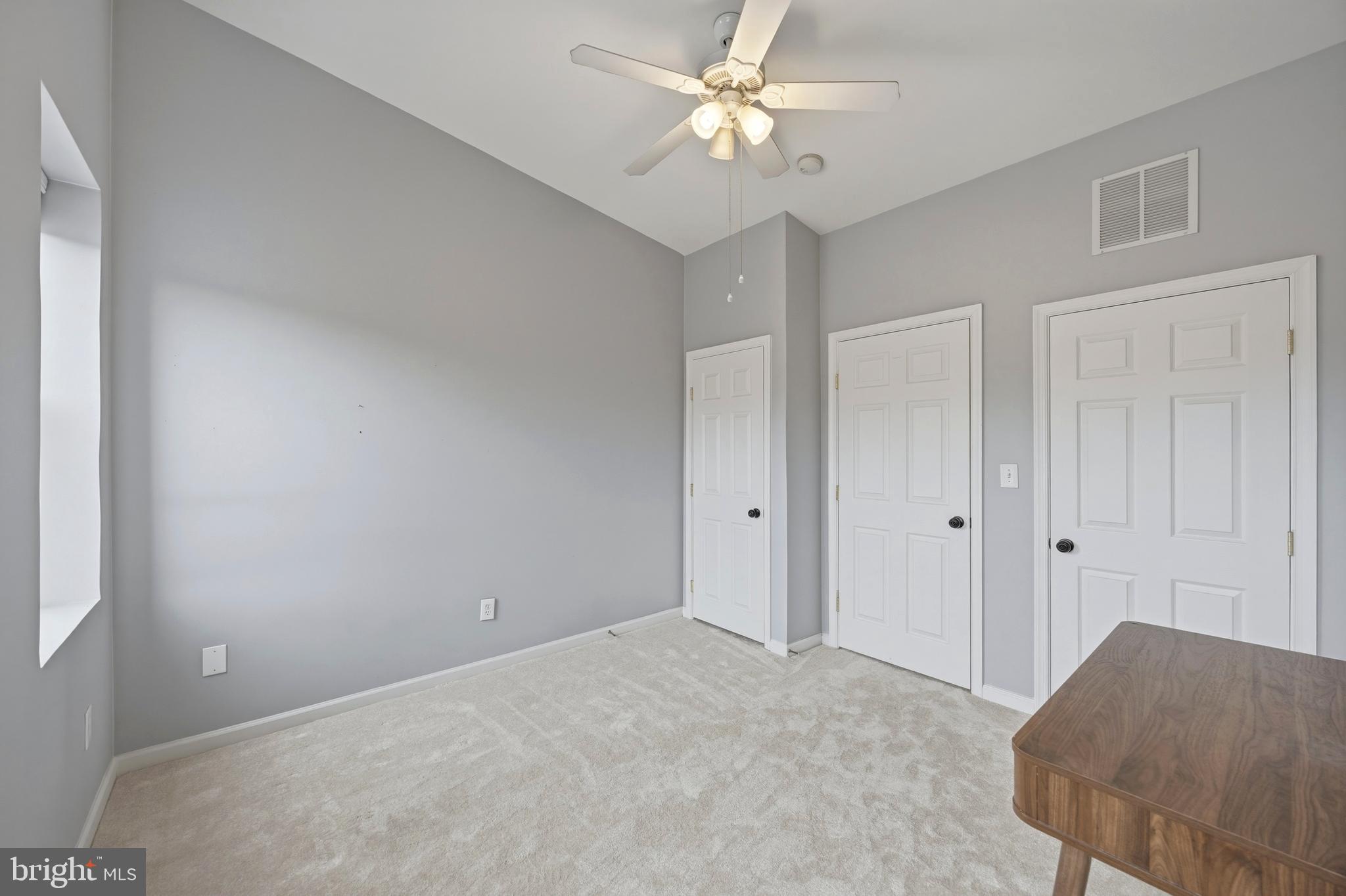 LOCUST POINT - Residential