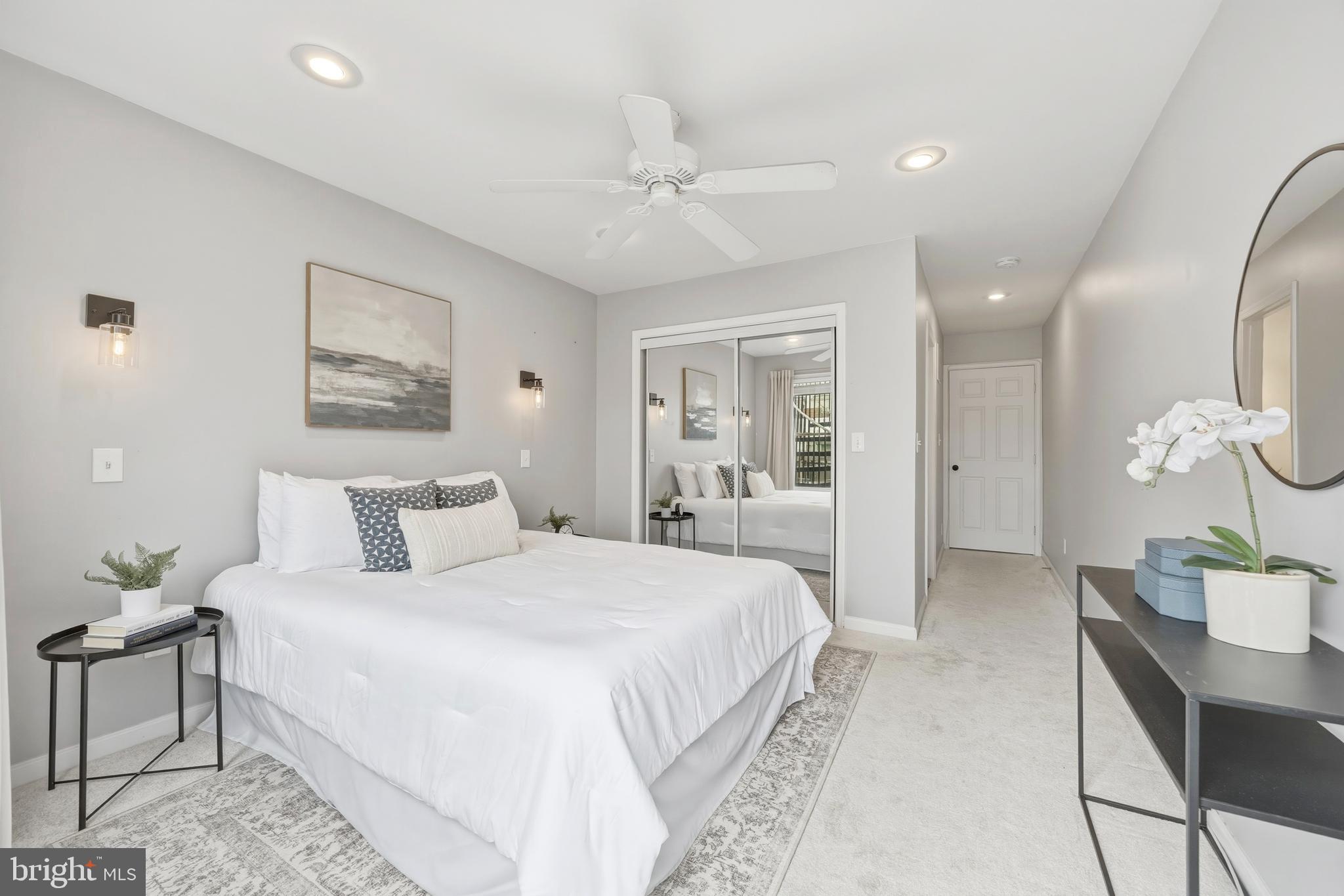 LOCUST POINT - Residential