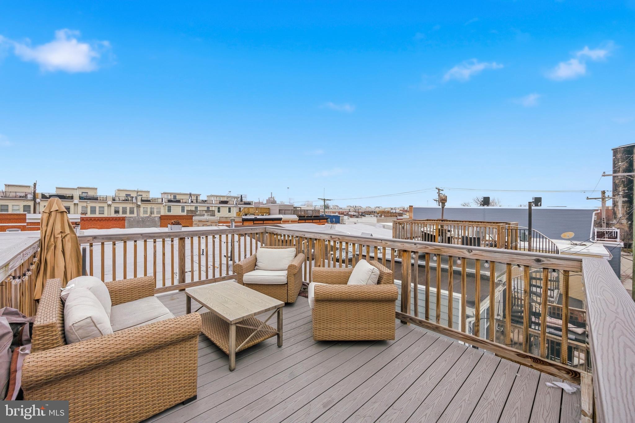 LOCUST POINT - Residential