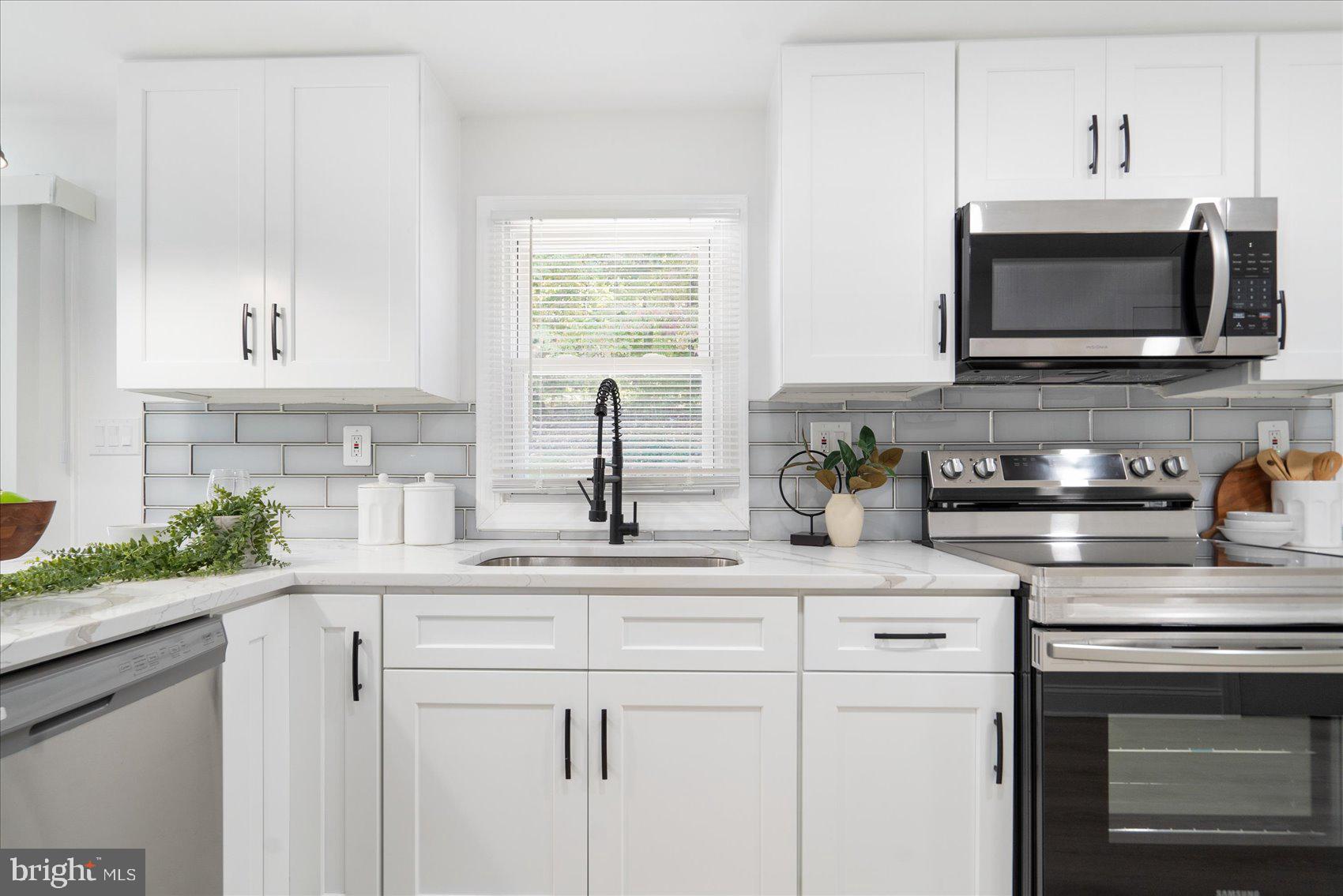 BRAMBLE HILLS - Residential