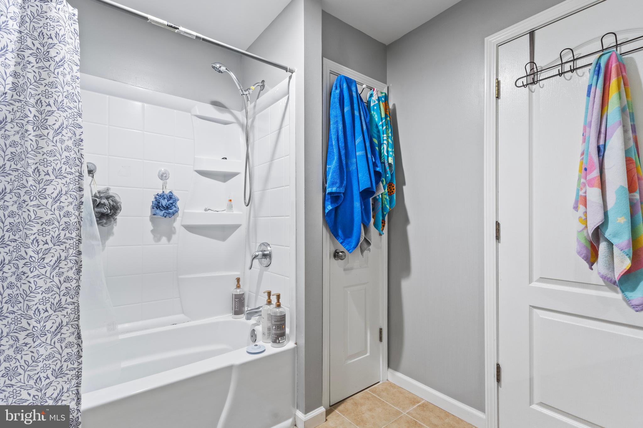 TANYARD SPRINGS - Residential