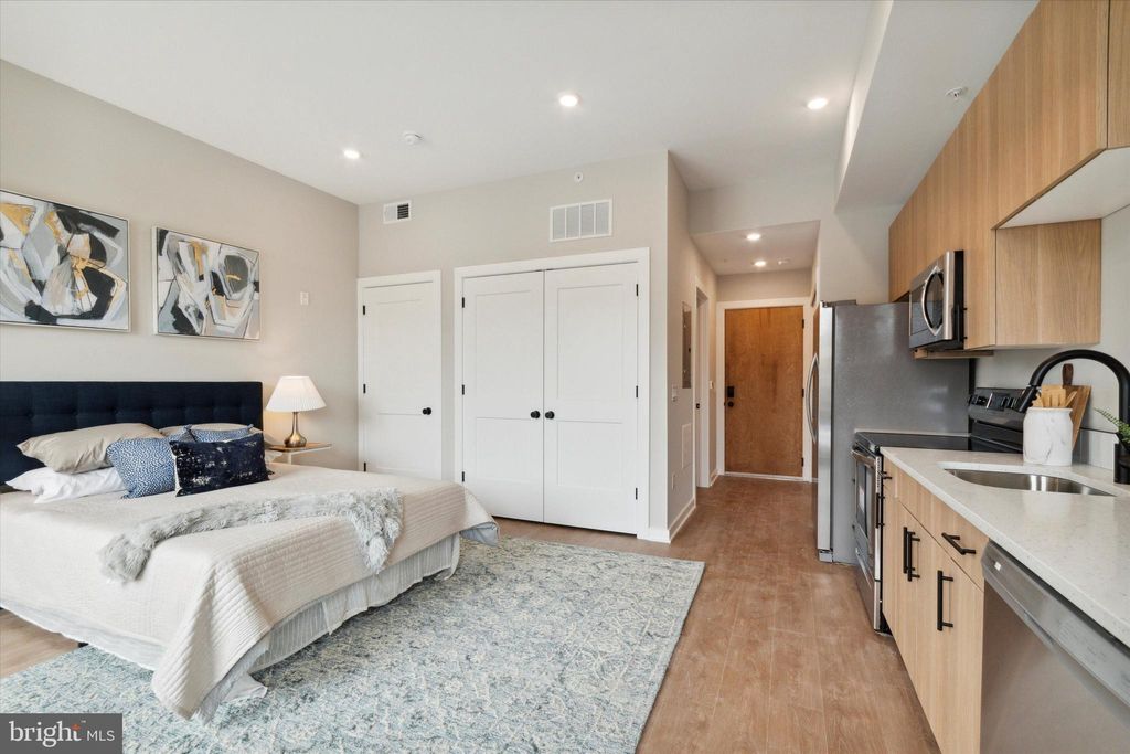 Photo of 308 W Chelten Avenue #408, PHILADELPHIA, PA 19144 (MLS # PAPH2575880)