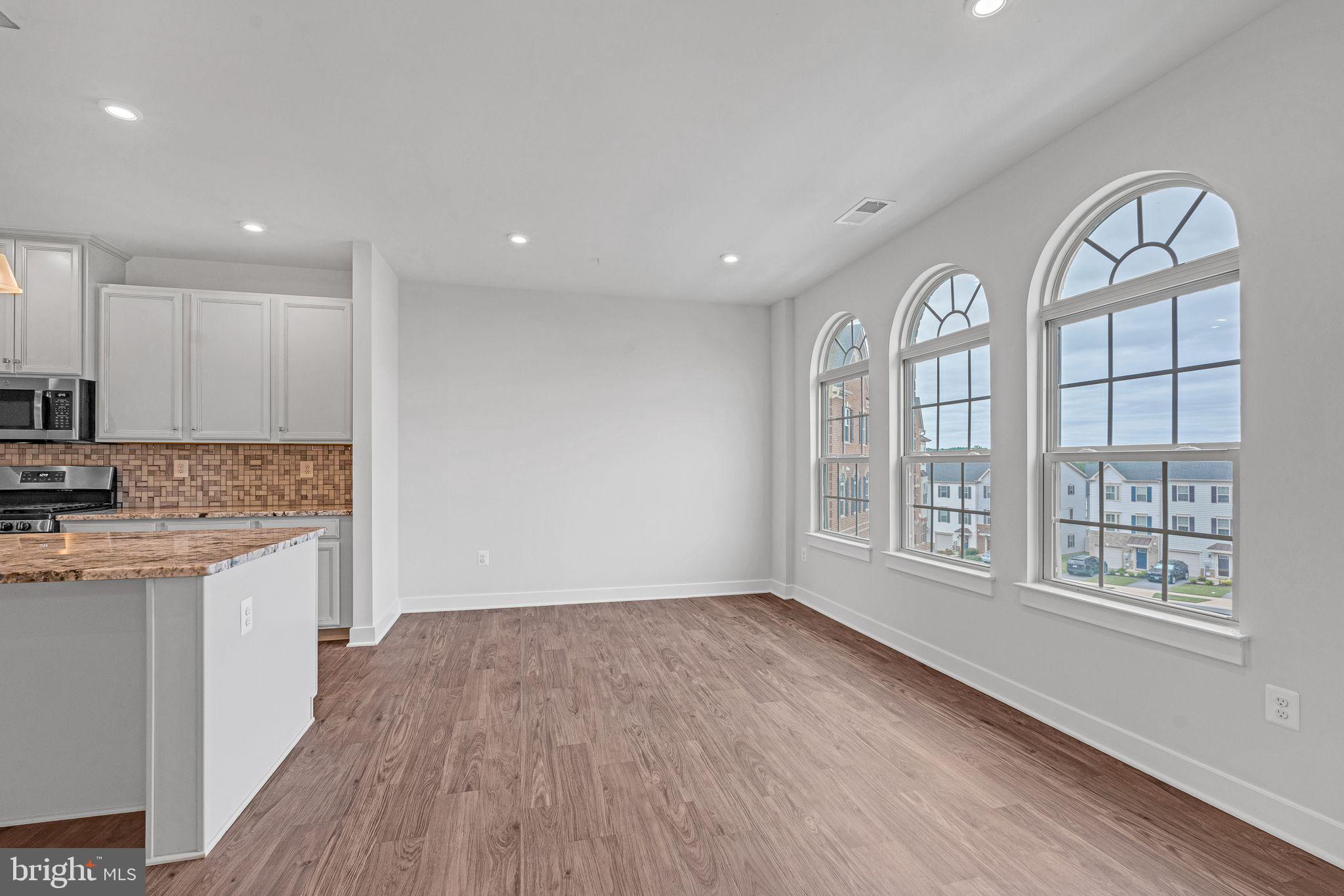 OAKDALE VILLAGE - Residential