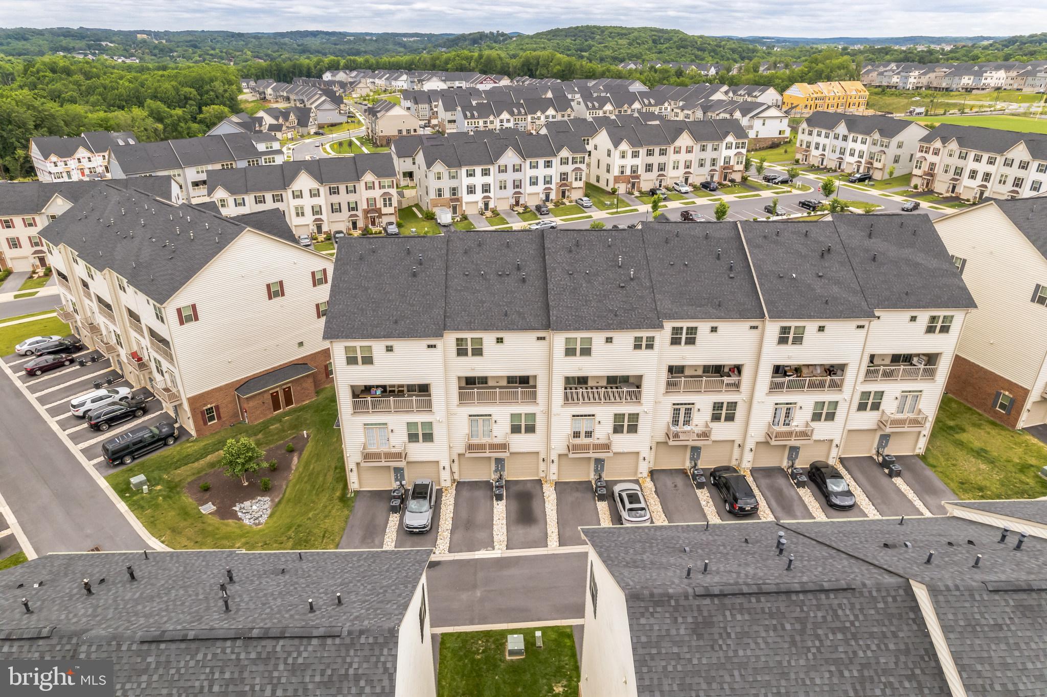 OAKDALE VILLAGE - Residential