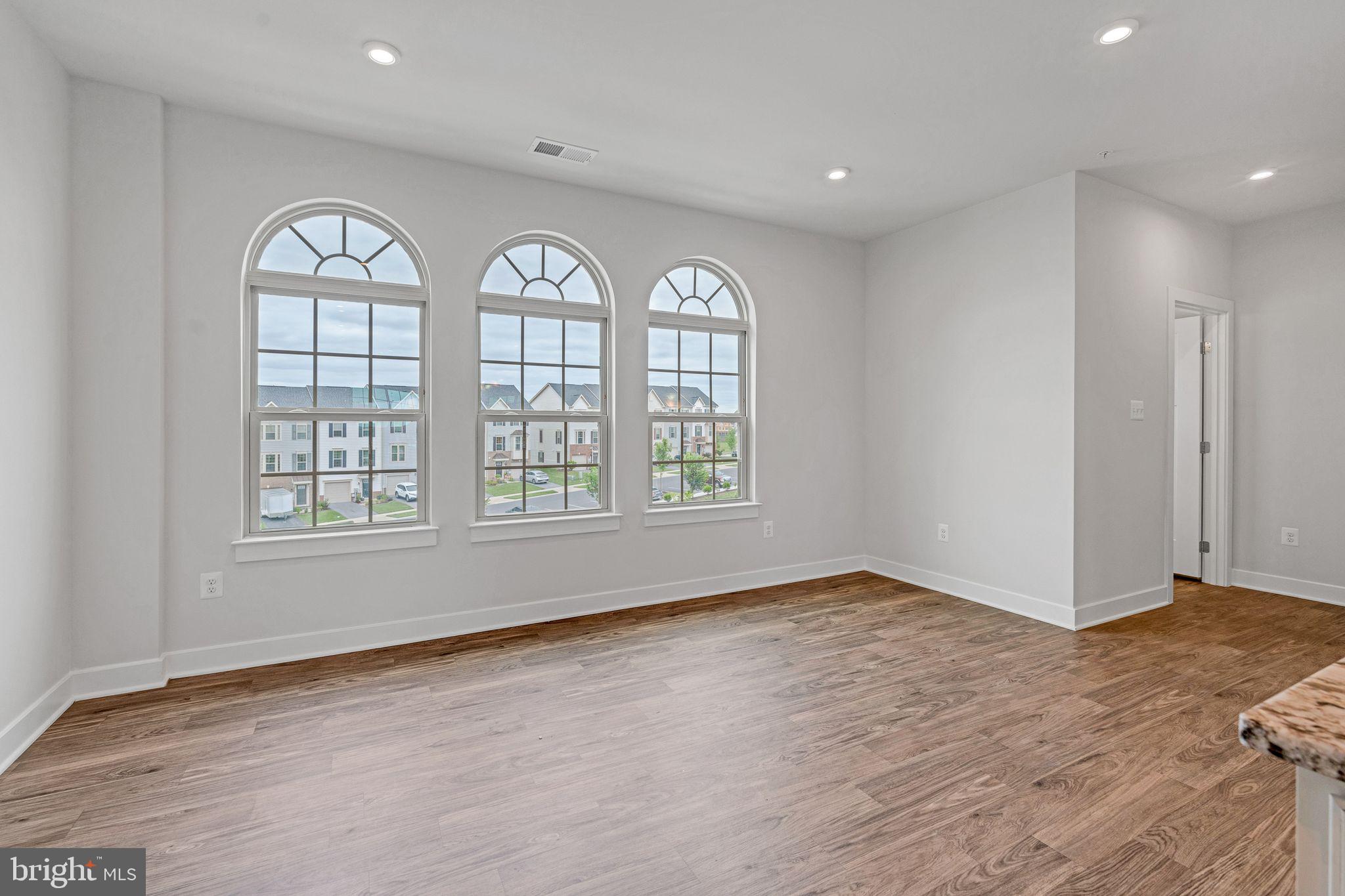 OAKDALE VILLAGE - Residential