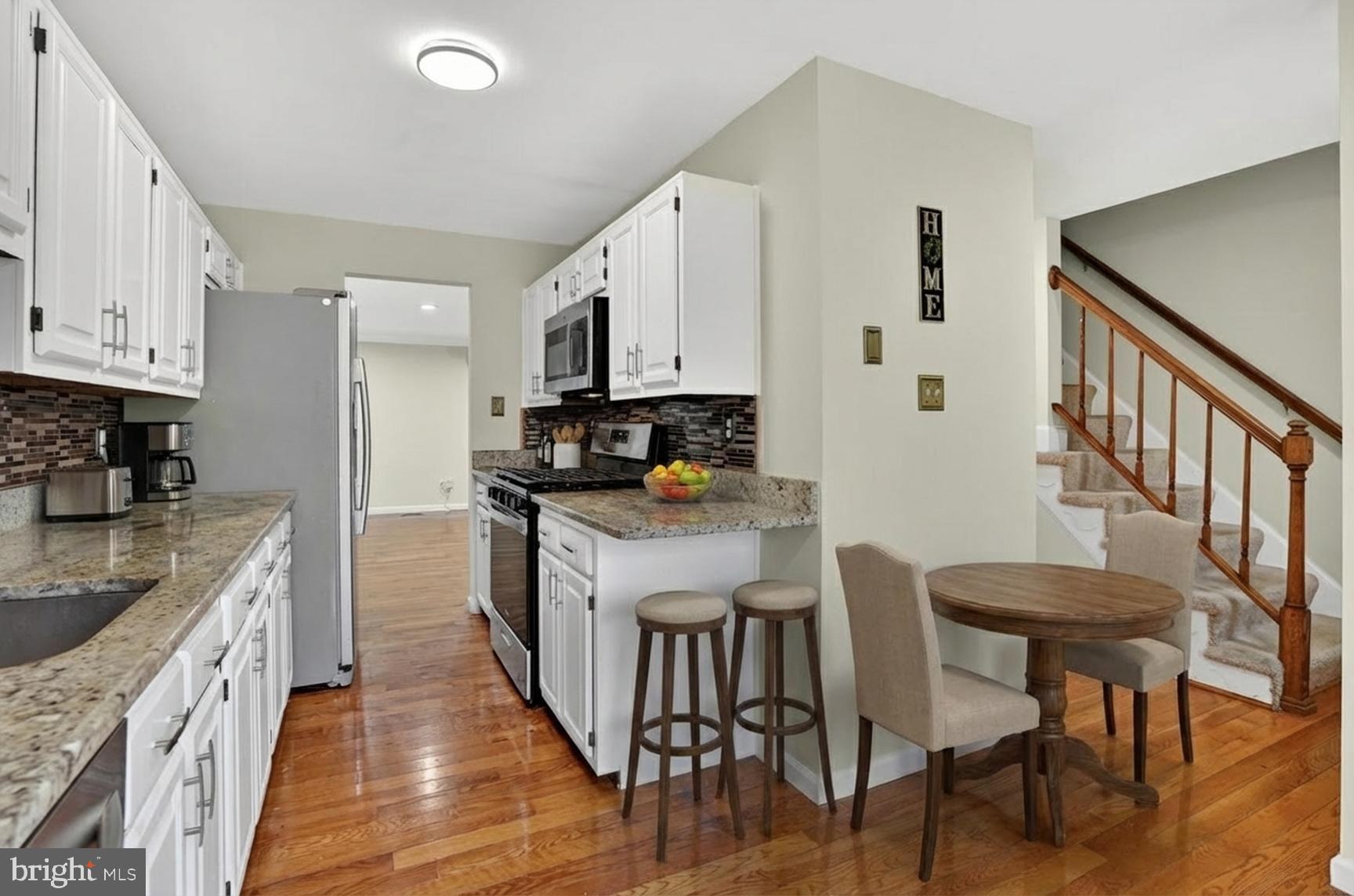 NEW GATE - Residential Lease