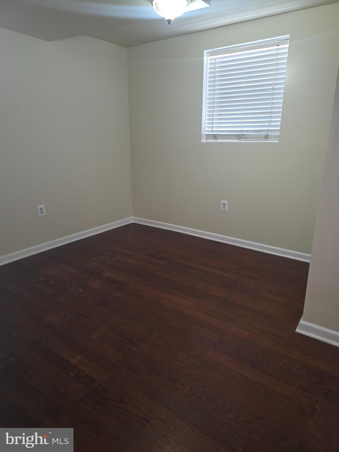 CONGRESS HEIGHTS - Commercial Sale