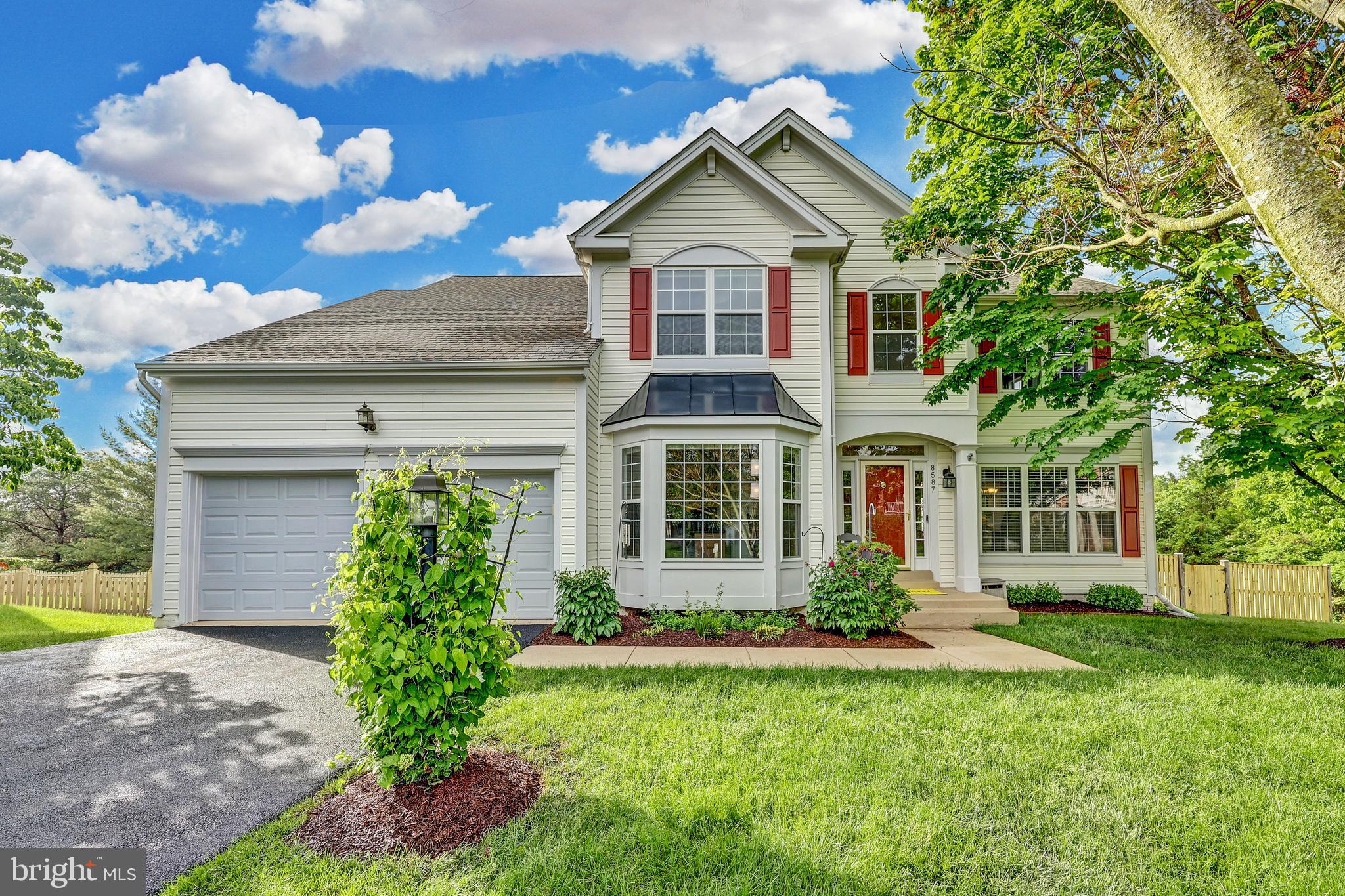 BRIDLEWOOD - Residential