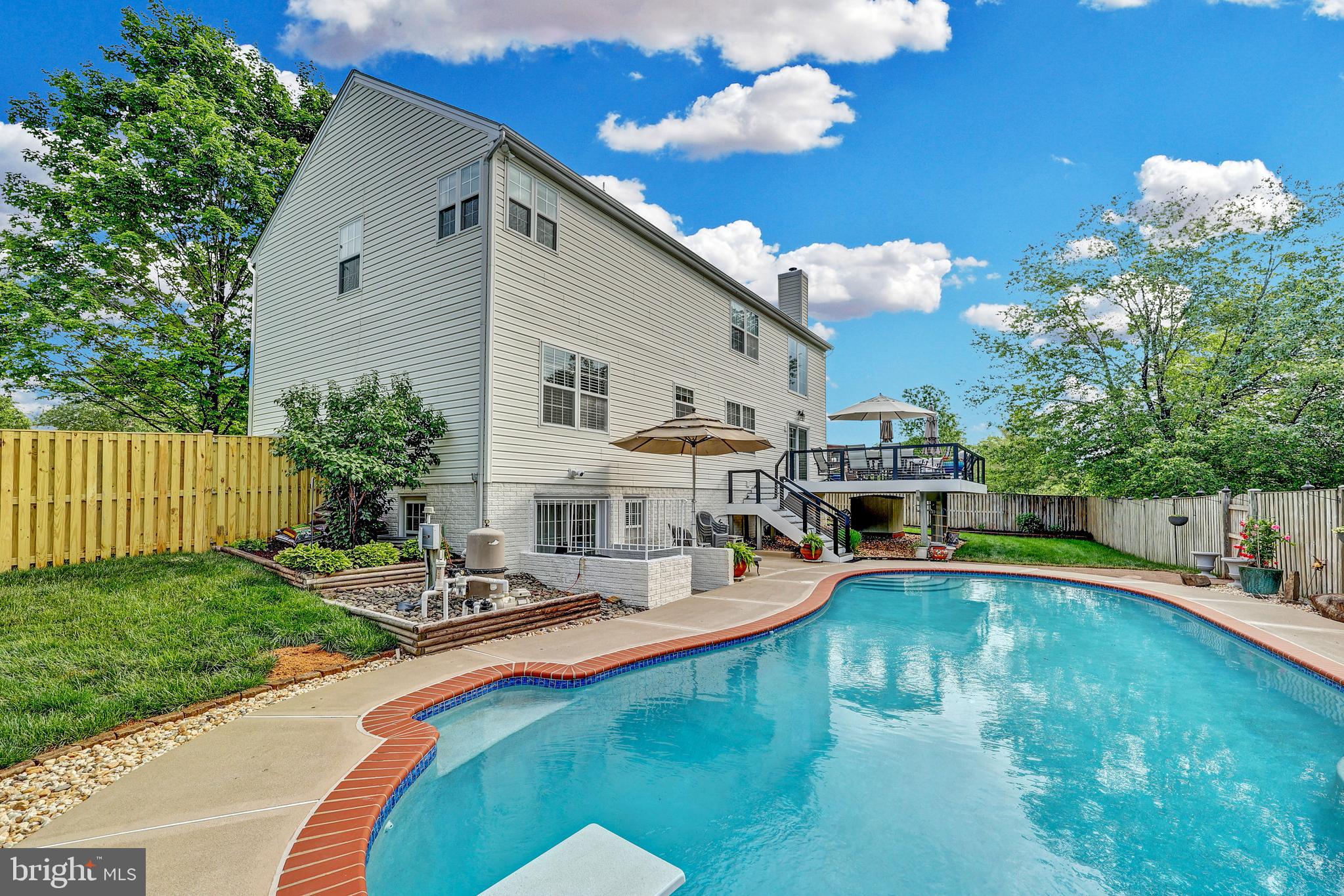 BRIDLEWOOD - Residential