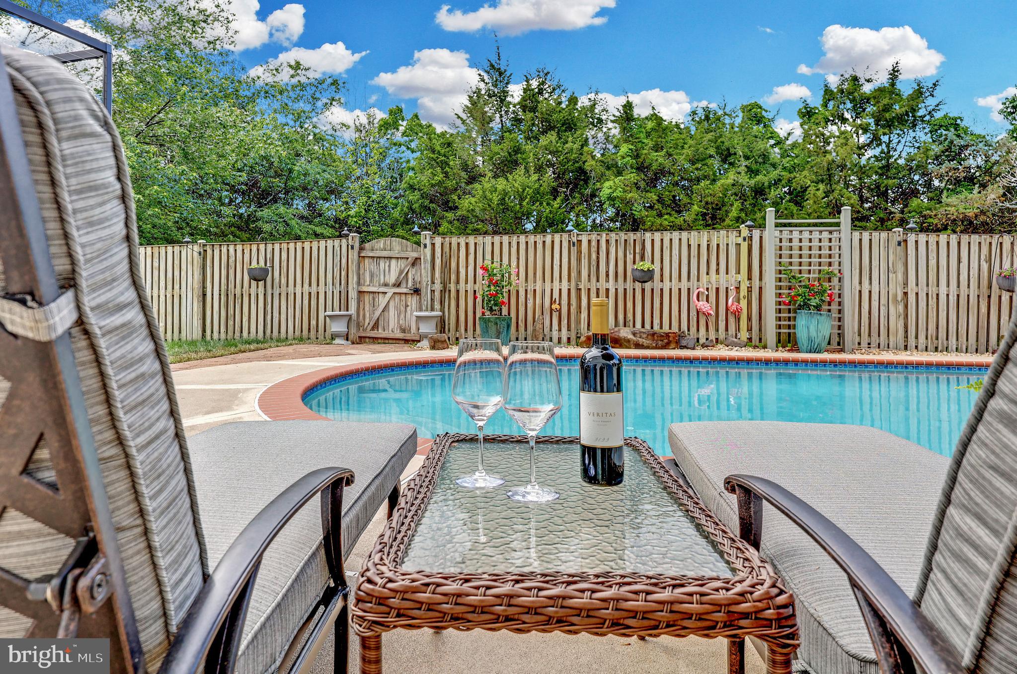 BRIDLEWOOD - Residential