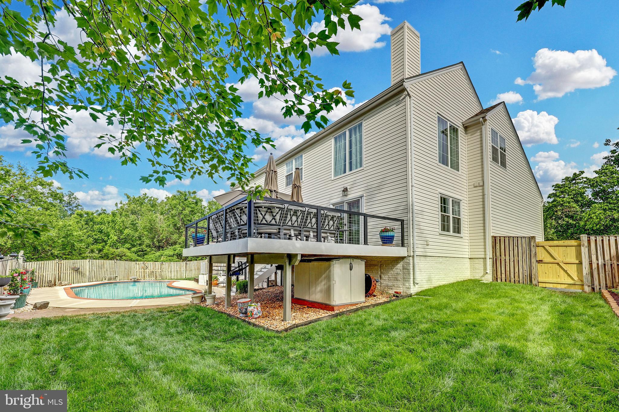 BRIDLEWOOD - Residential