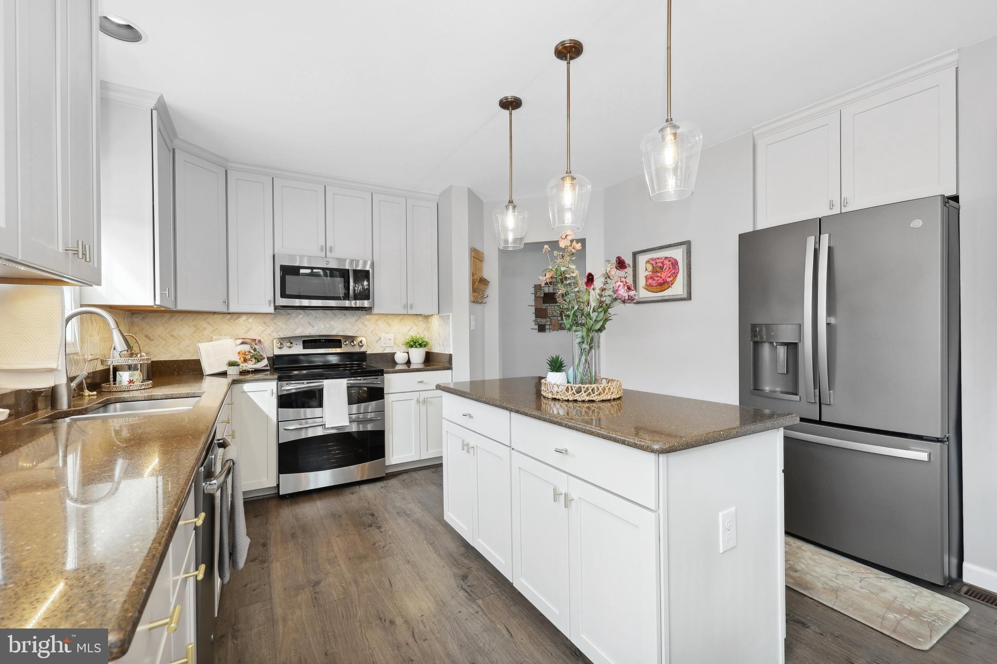 BRIDLEWOOD - Residential