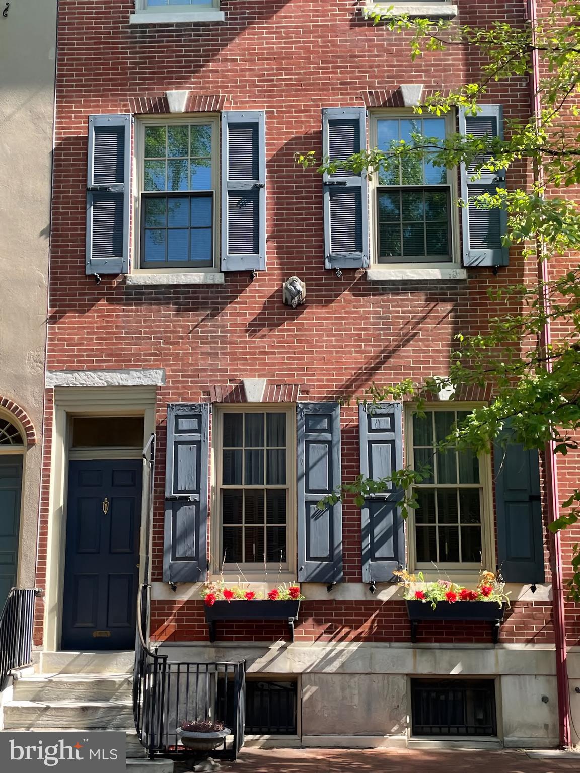 SOCIETY HILL - Residential