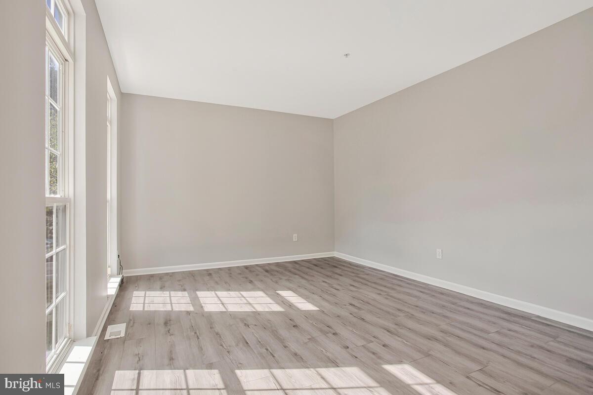 WESTPHALIA WOODS - Residential Lease