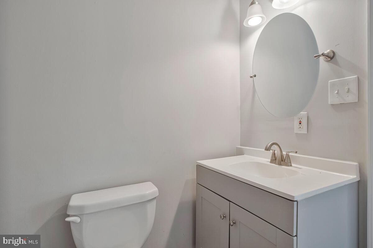 WESTPHALIA WOODS - Residential Lease