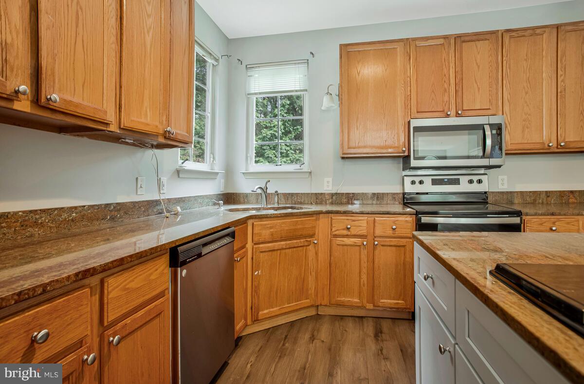 WESTPHALIA WOODS - Residential Lease