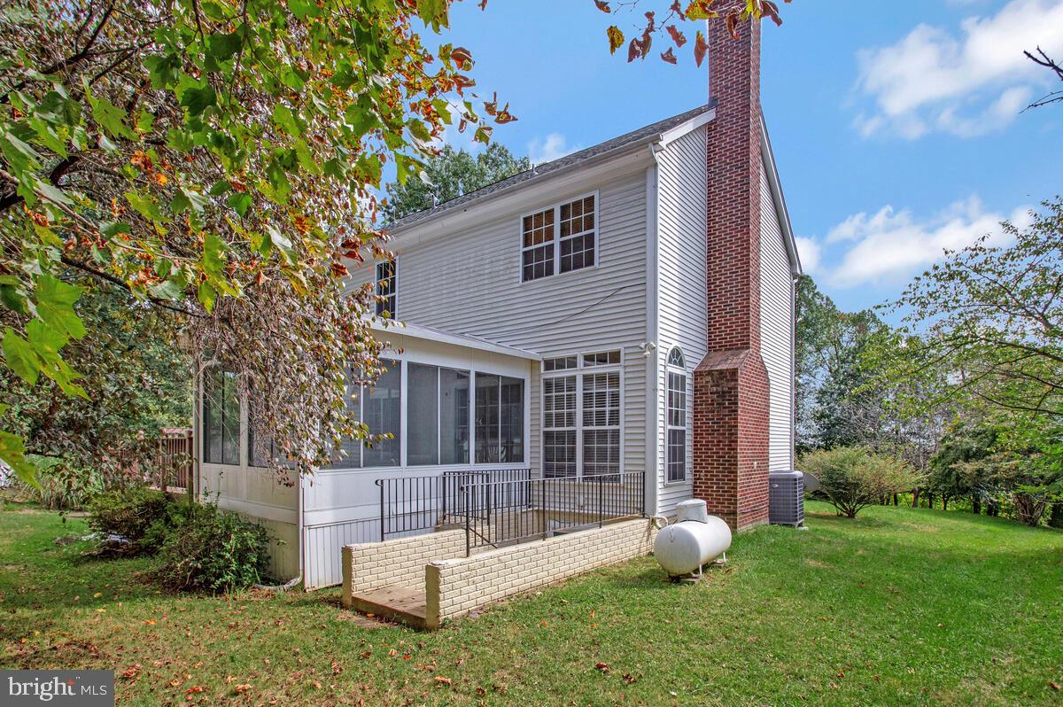 WESTPHALIA WOODS - Residential Lease