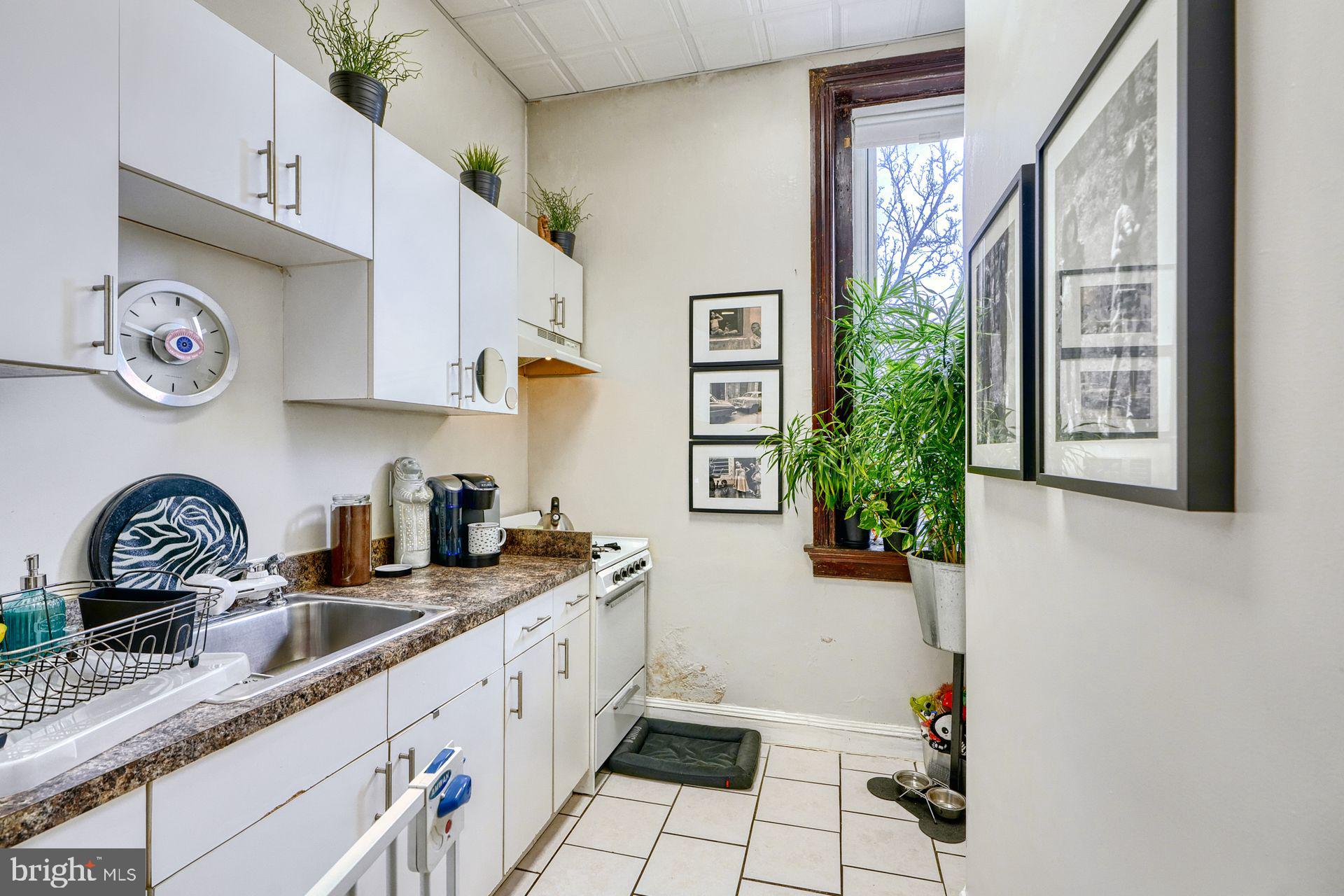 CHARLES VILLAGE - Residential Income
