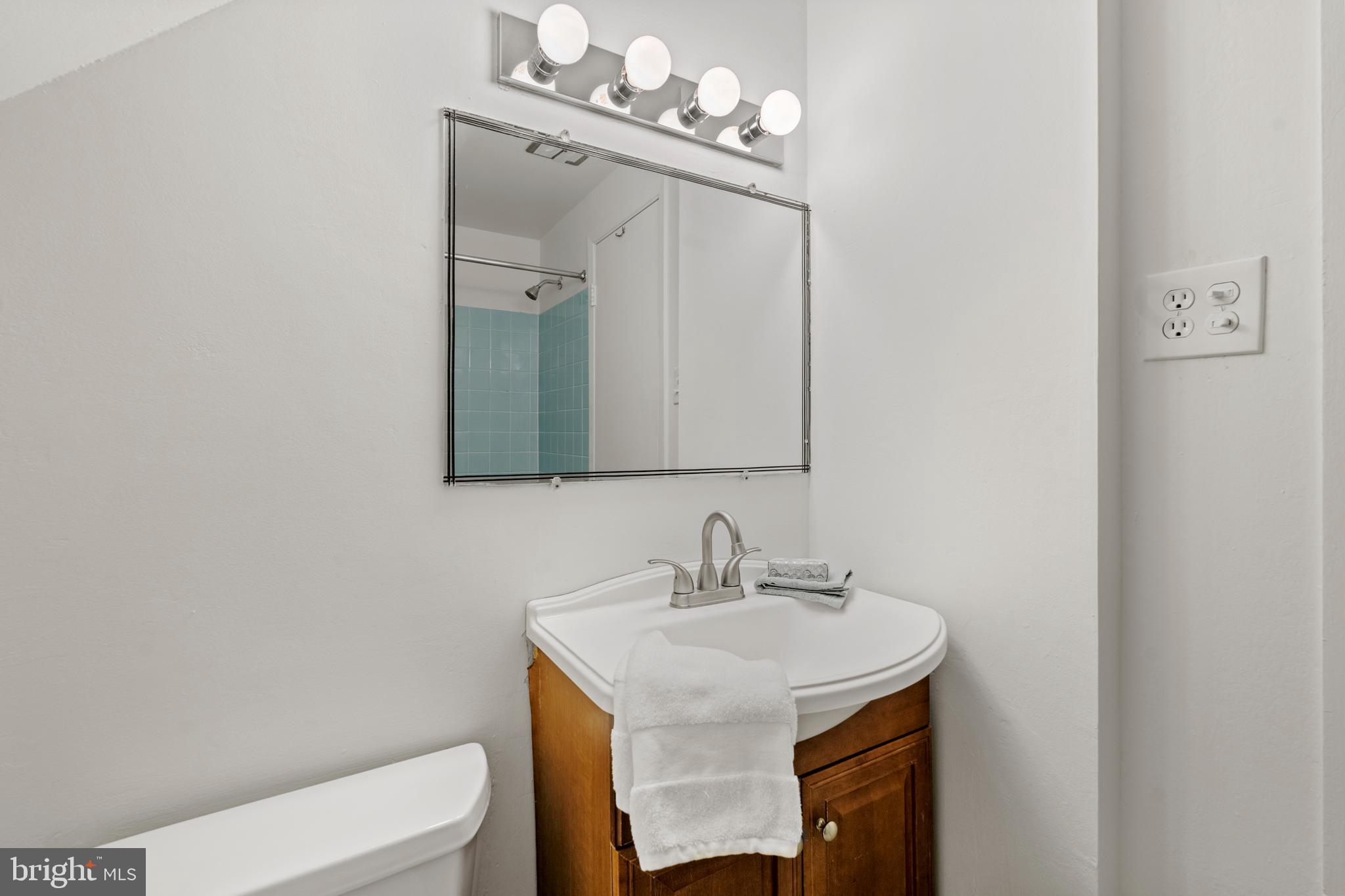 YORKTOWN - Residential