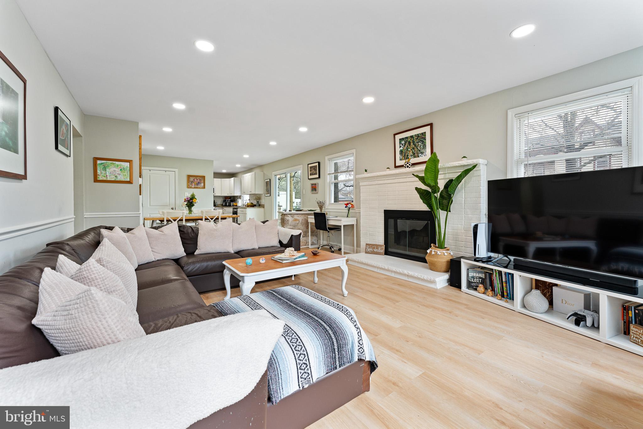 601 W 6TH STREET