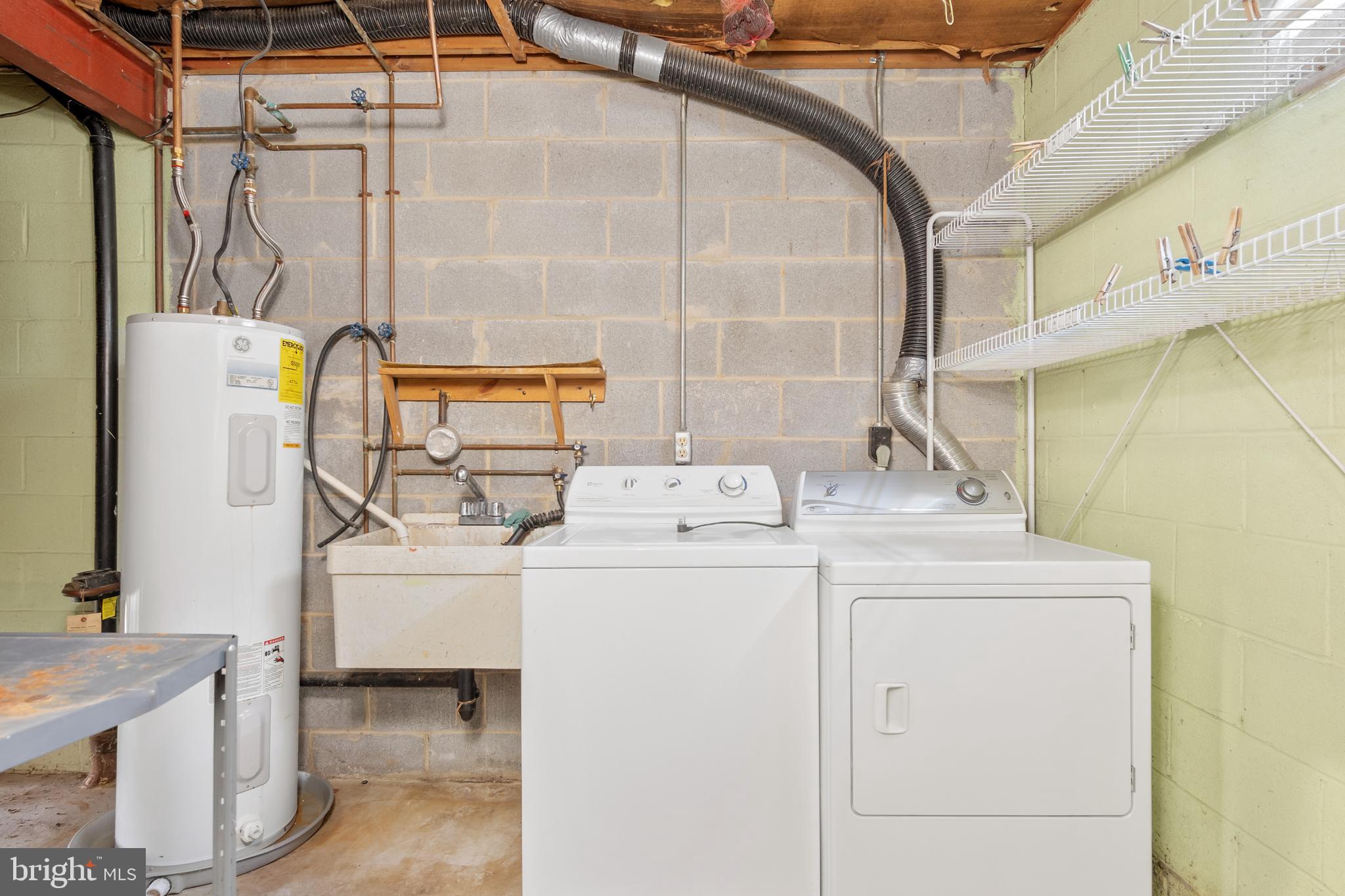 SPRINGBROOK - Residential