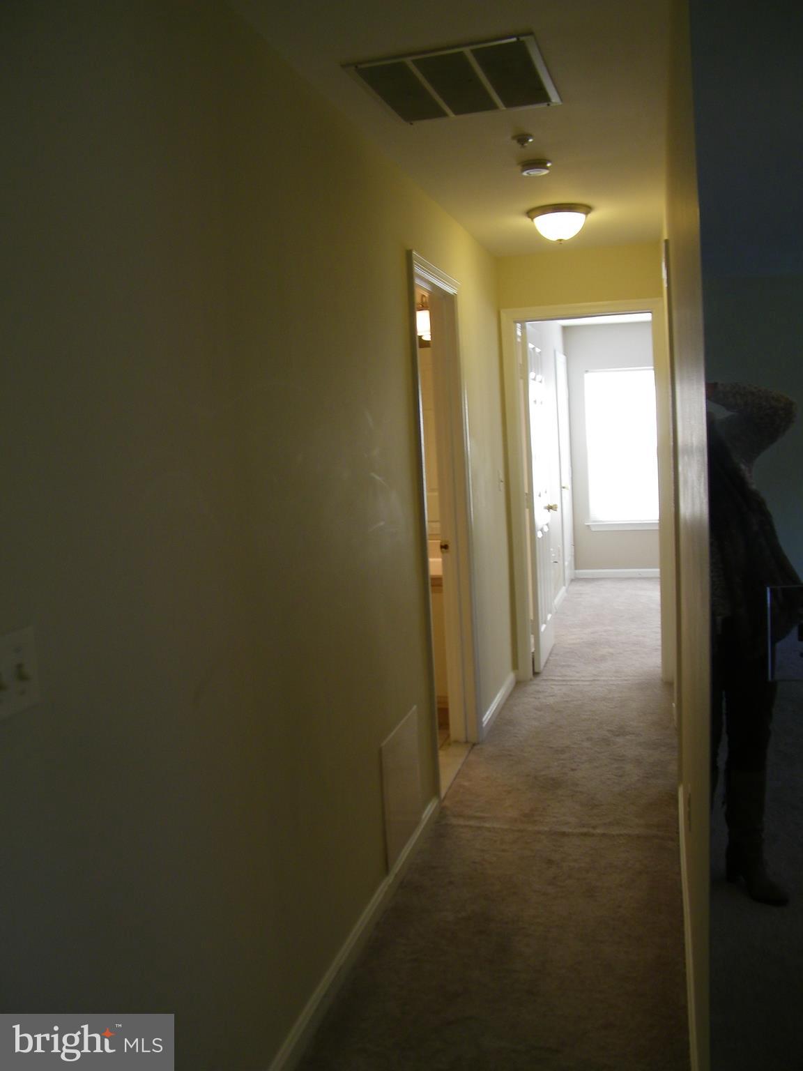 OAK LEAF VILLAS - Residential Lease