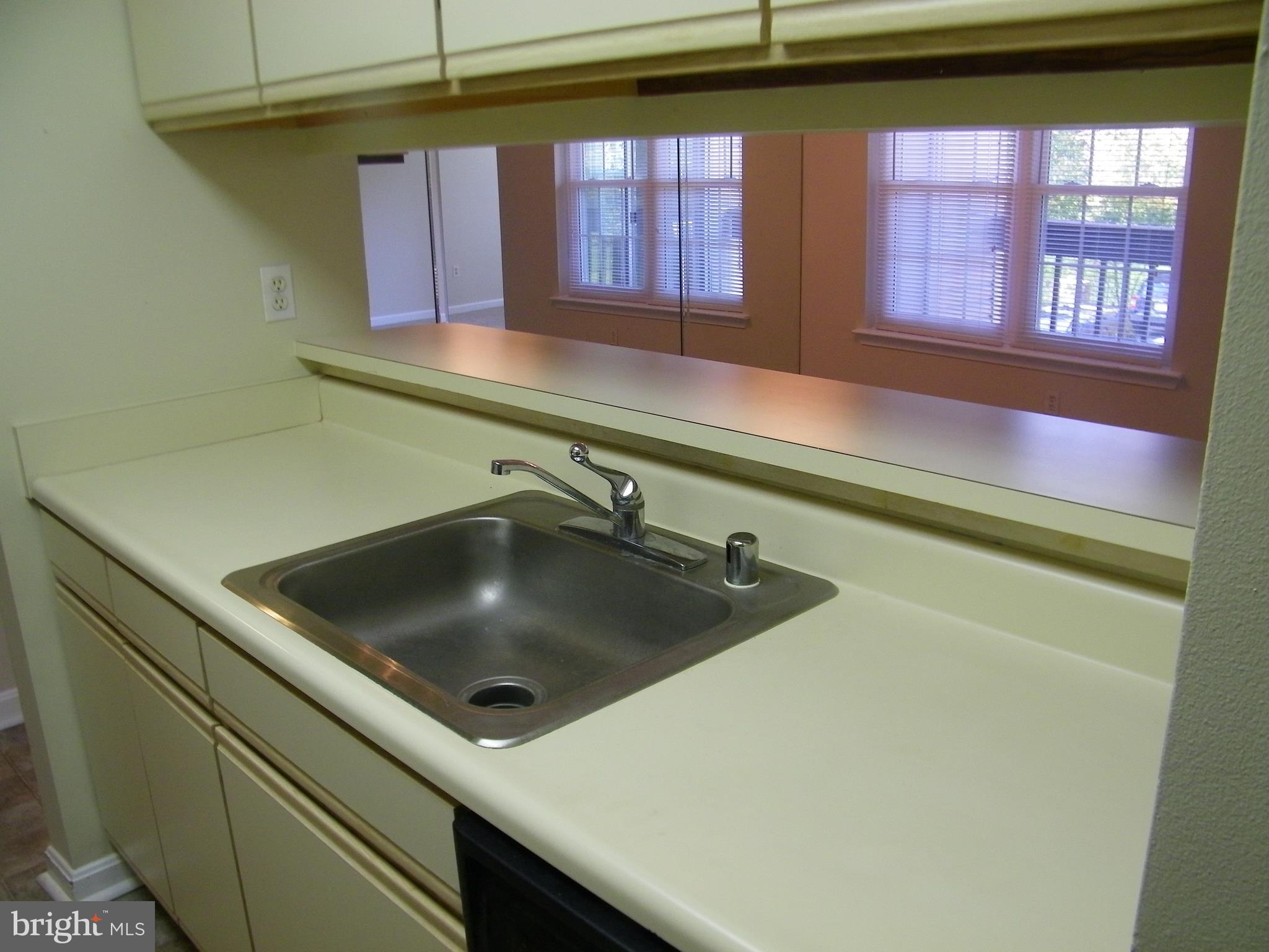 OAK LEAF VILLAS - Residential Lease