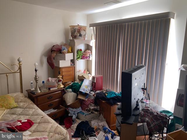 BRISTOL GREEN - Residential