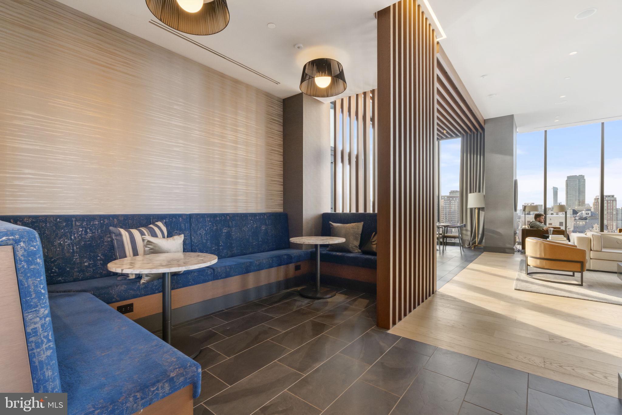 CENTER CITY - Residential Lease