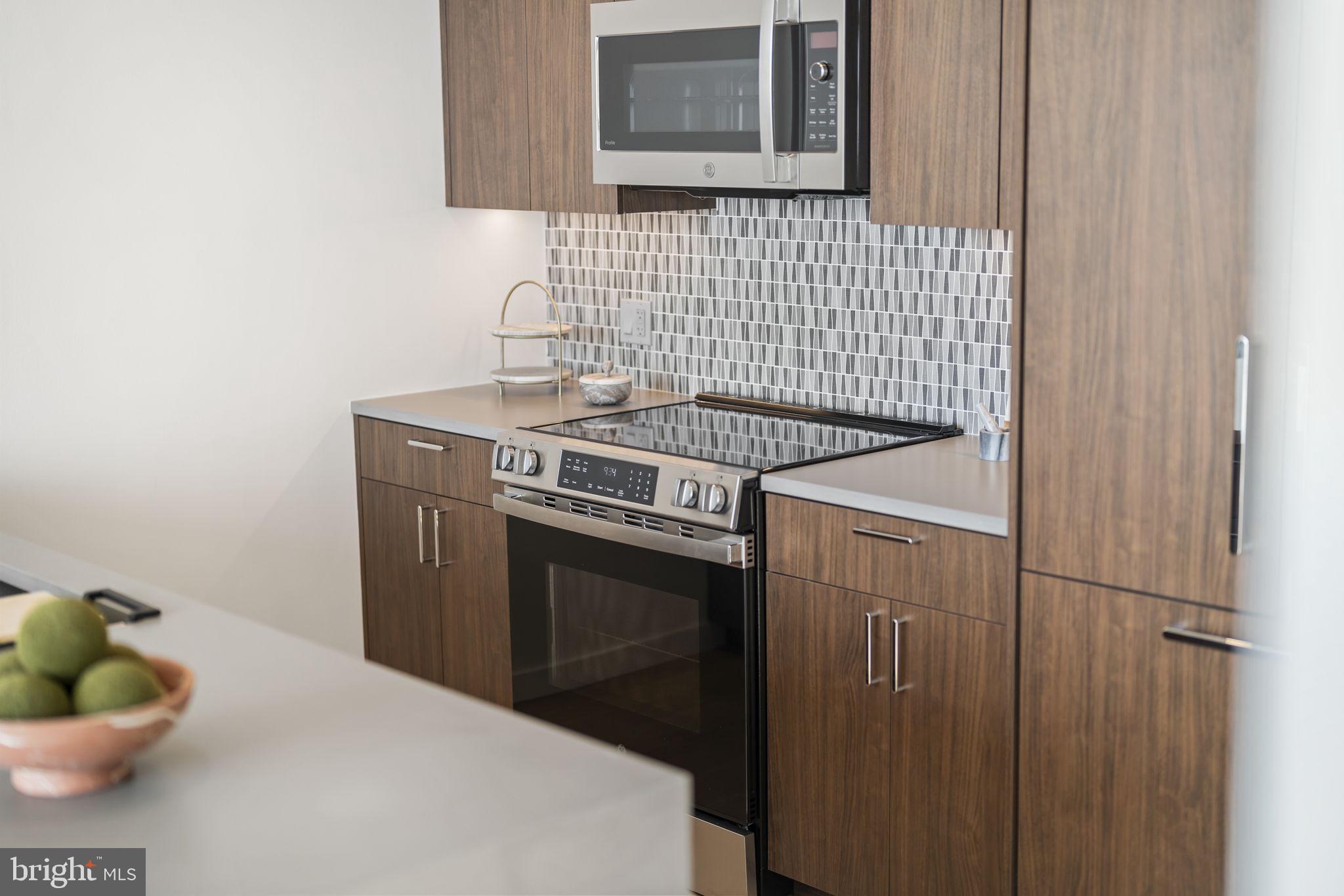 CENTER CITY - Residential Lease