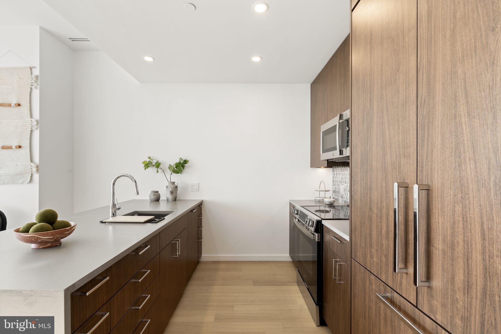 CENTER CITY - Residential Lease