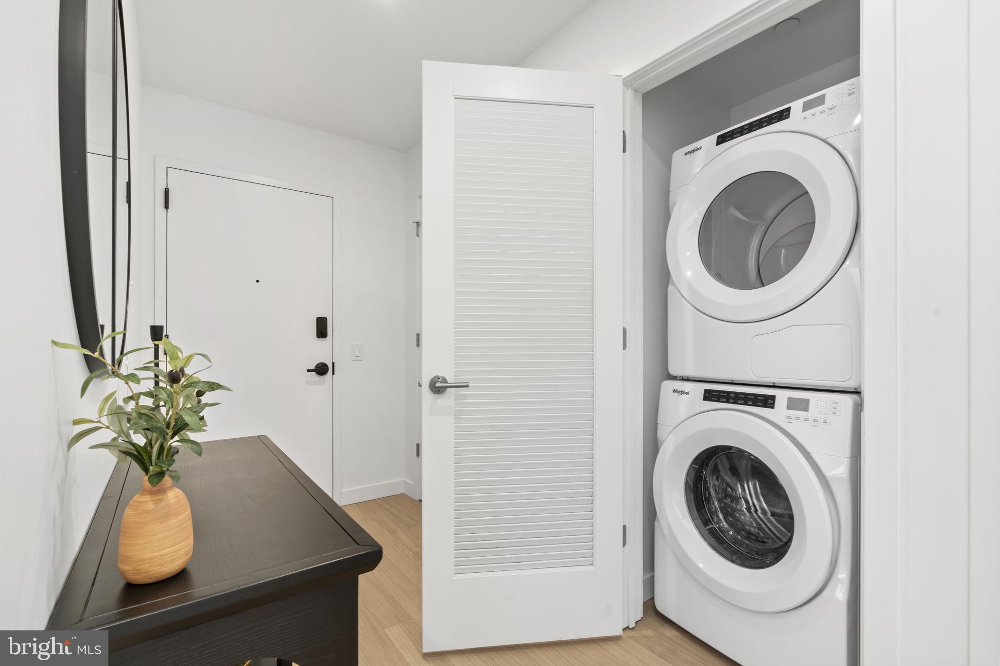 CENTER CITY - Residential Lease