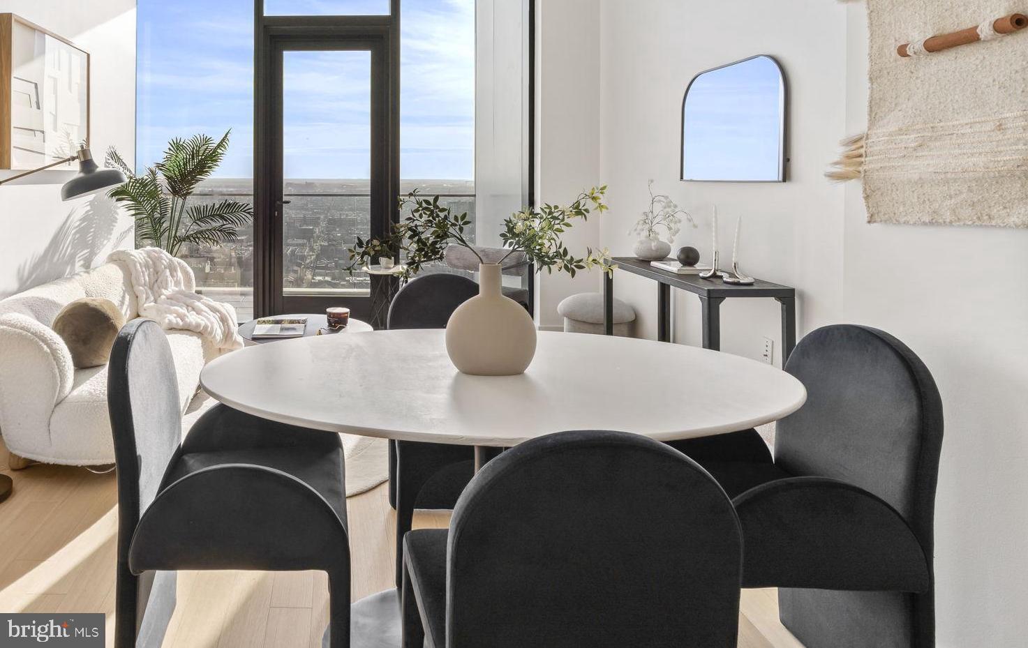 CENTER CITY - Residential Lease